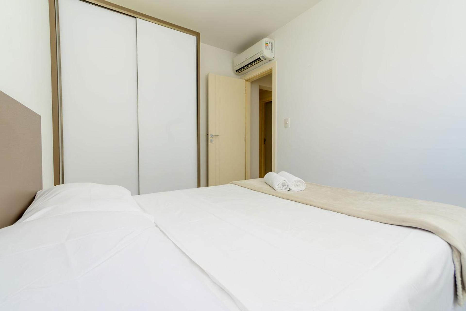 Apartamento moderno perto da praia VG2701