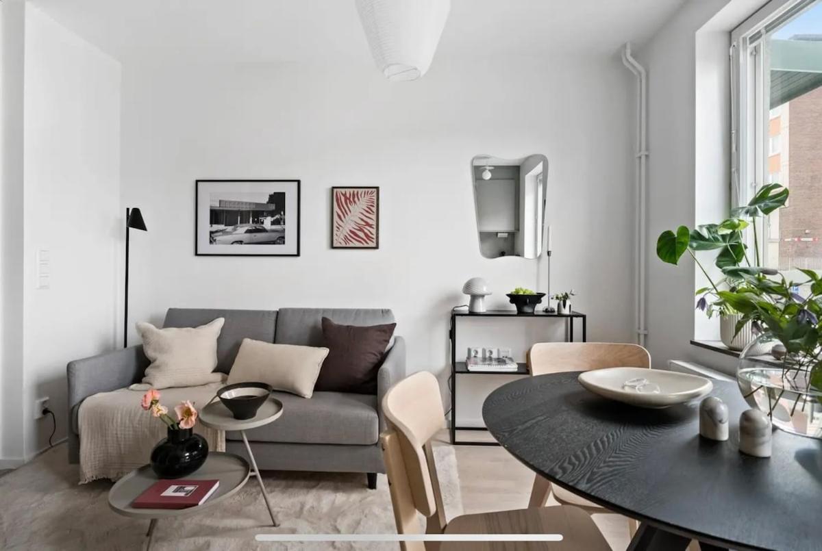 Bright and modern studio with a great location