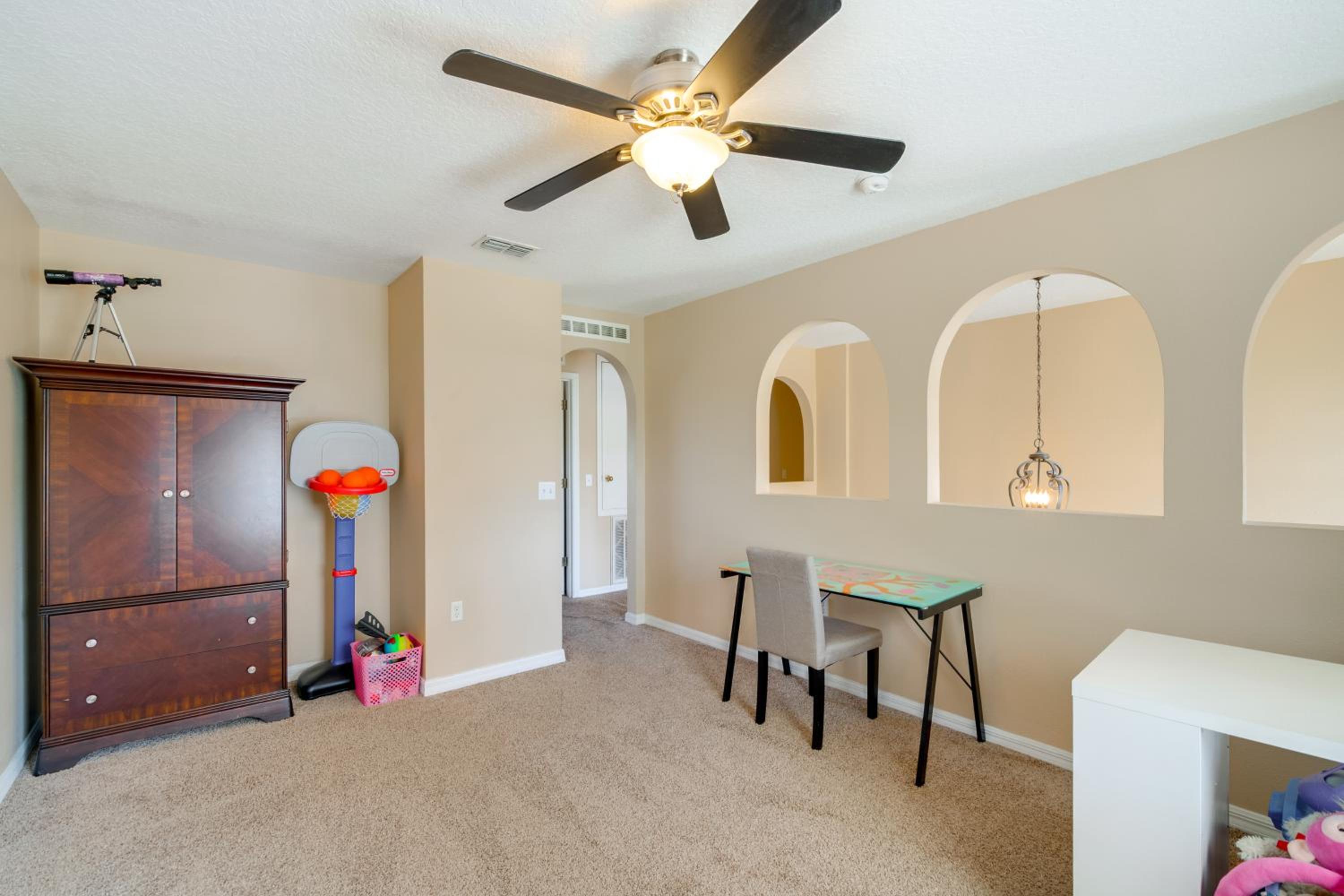 Games, Bikes and Kids Play Area Ocala Family Home