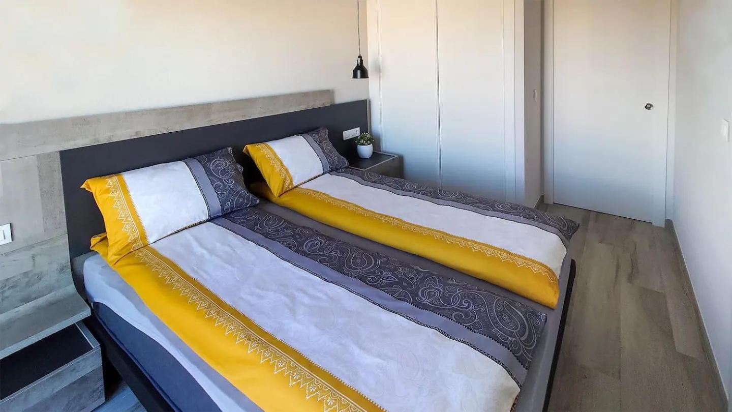 Torre sol Penthouse - jacuzzi - AC - garage - pool