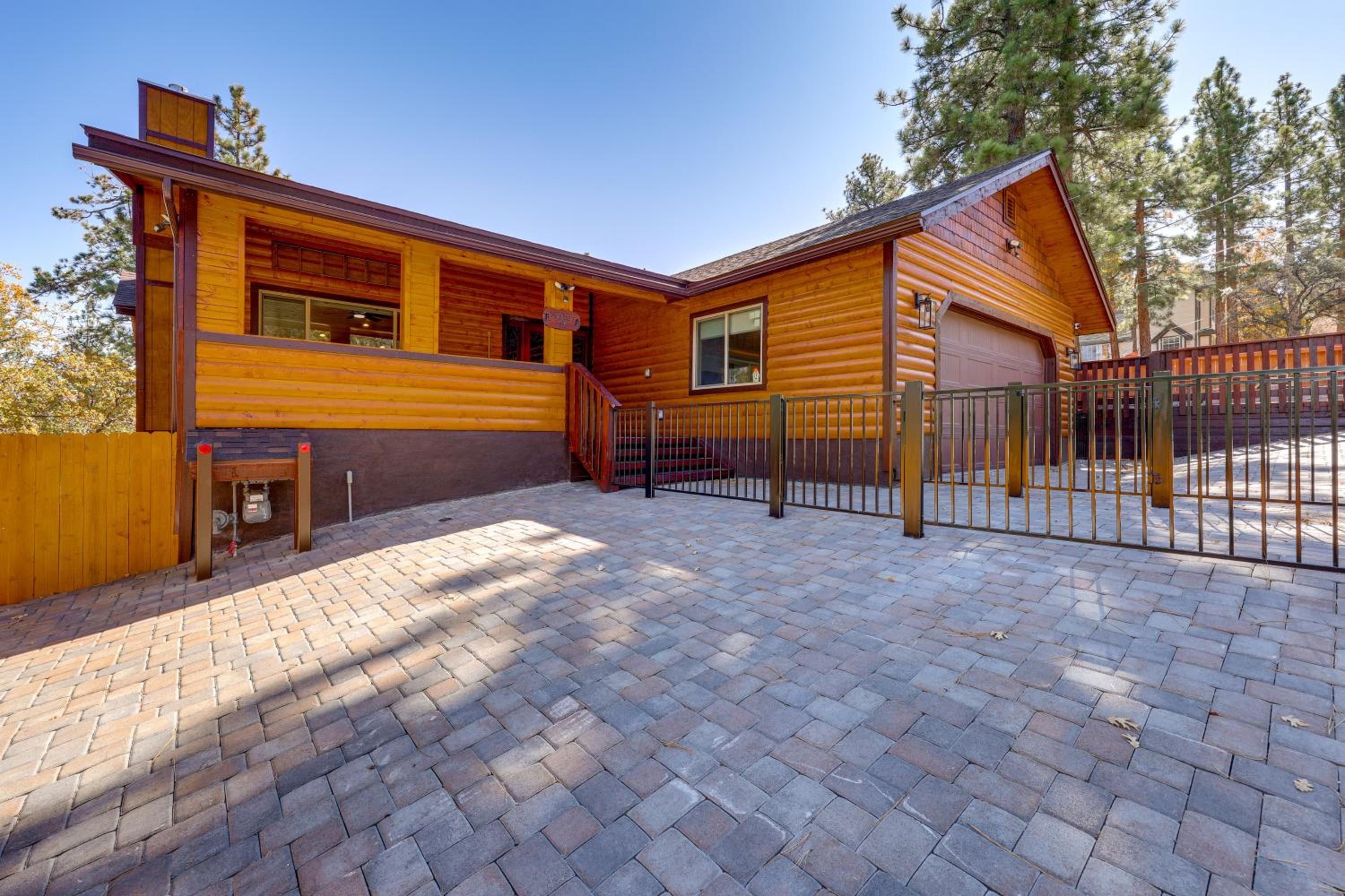 Big Bear Mtn Fun Family Cabin with Game Room
