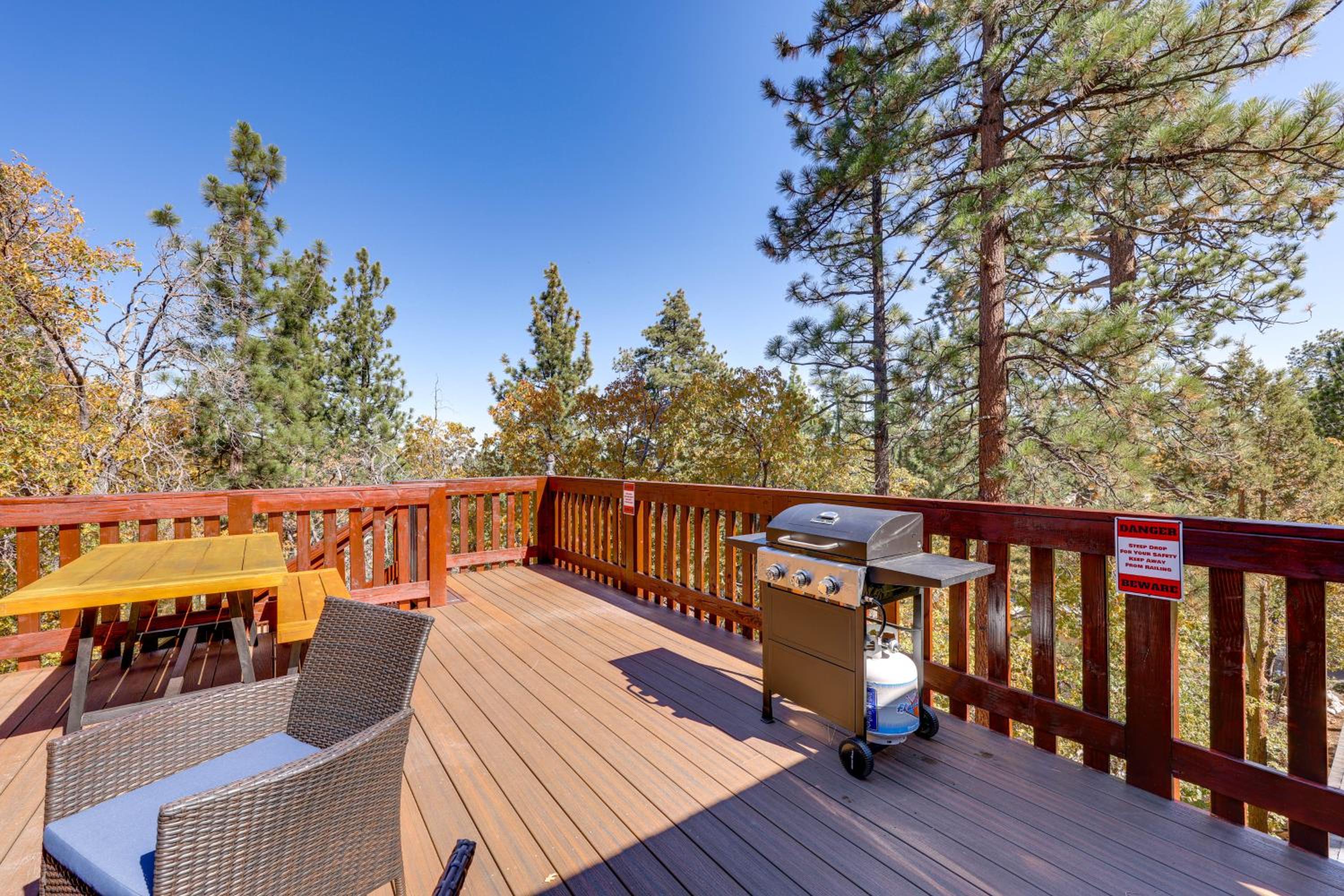 Big Bear Mtn Fun Family Cabin with Game Room