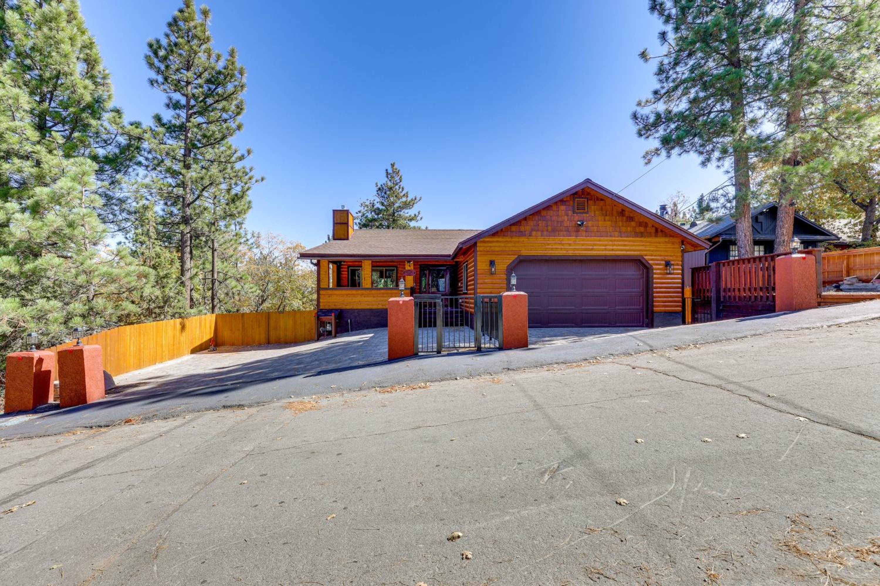 Big Bear Mtn Fun Family Cabin with Game Room