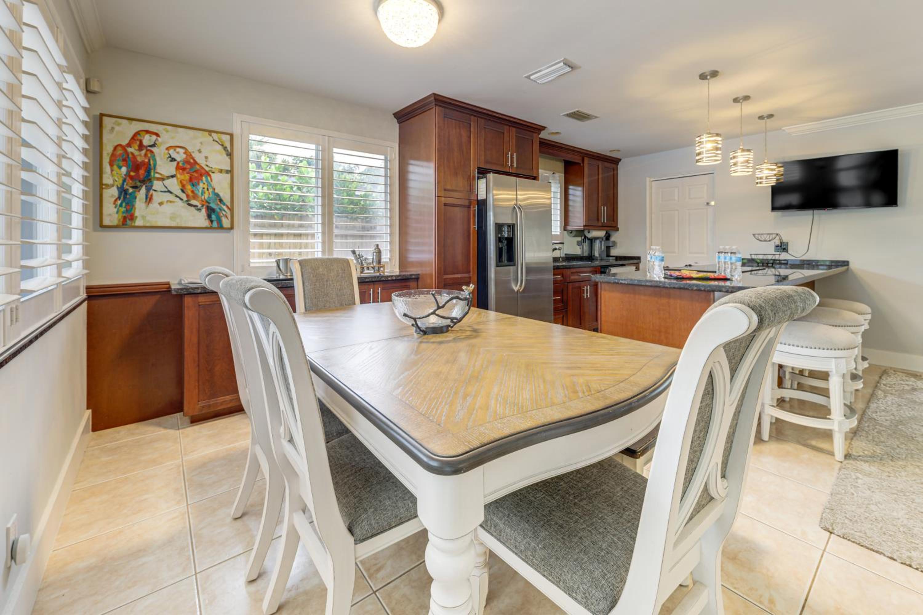Walkable Island City Oasis with Private Heated Pool!