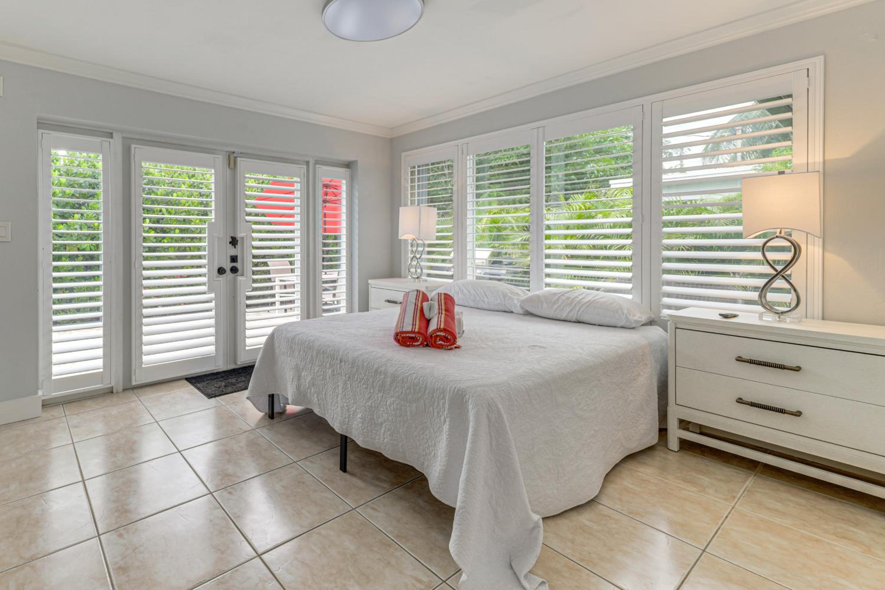 Walkable Island City Oasis with Private Heated Pool!