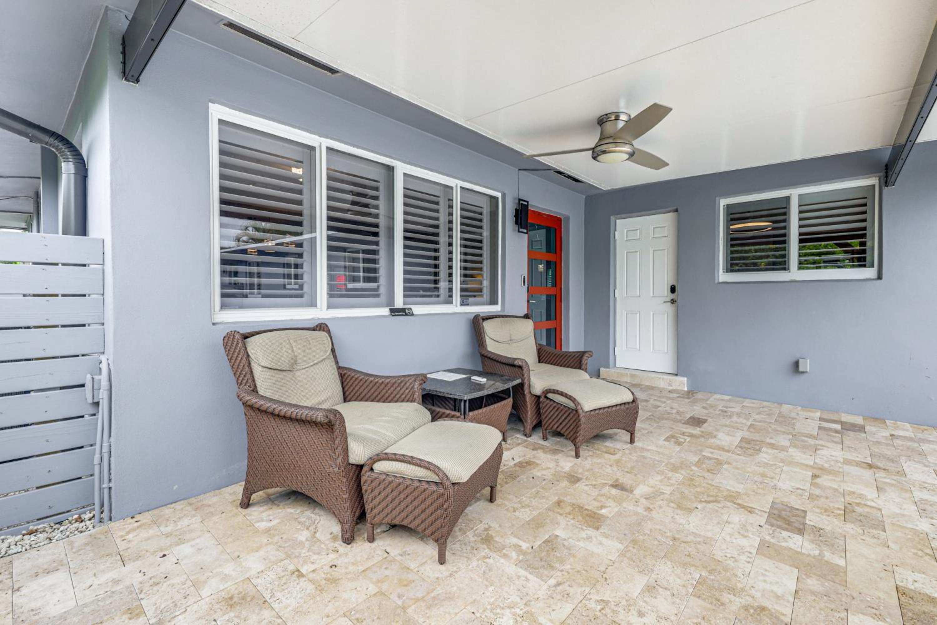 Walkable Island City Oasis with Private Heated Pool!