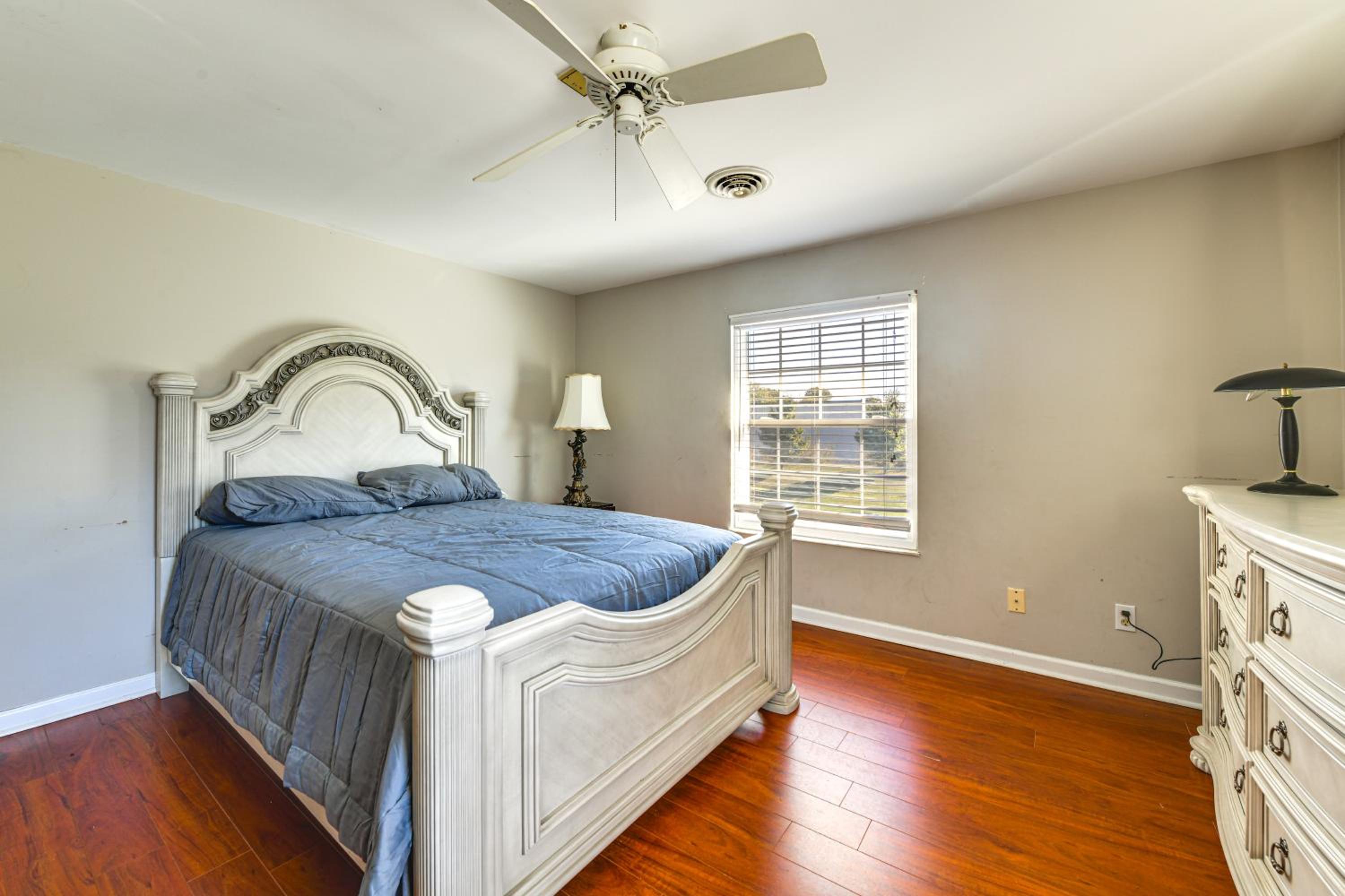Nurse-Ready Richmond Condo 4 Mi to Medical Centers