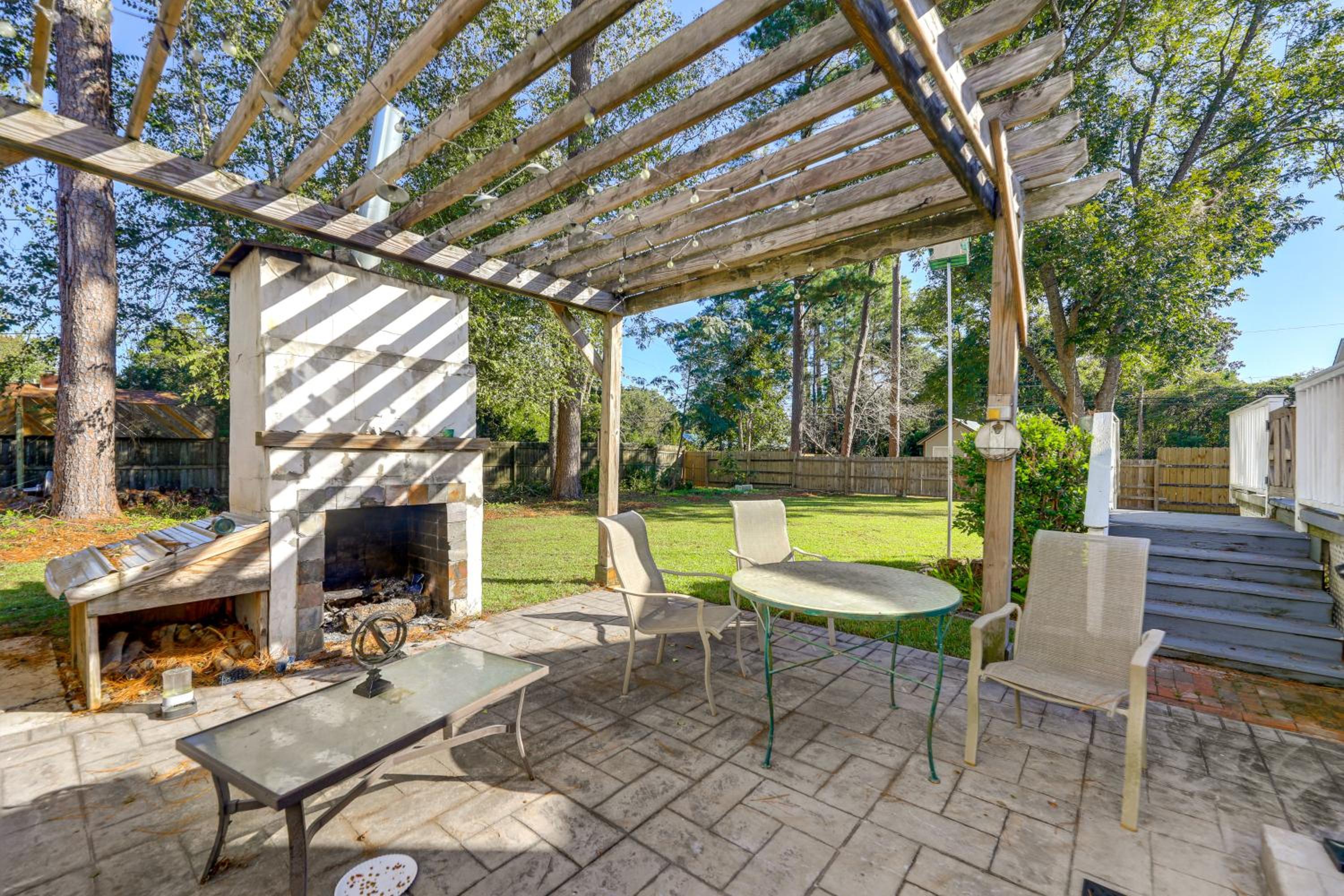 Spacious New Bern Home with Yard 2 Mi to Riverfront