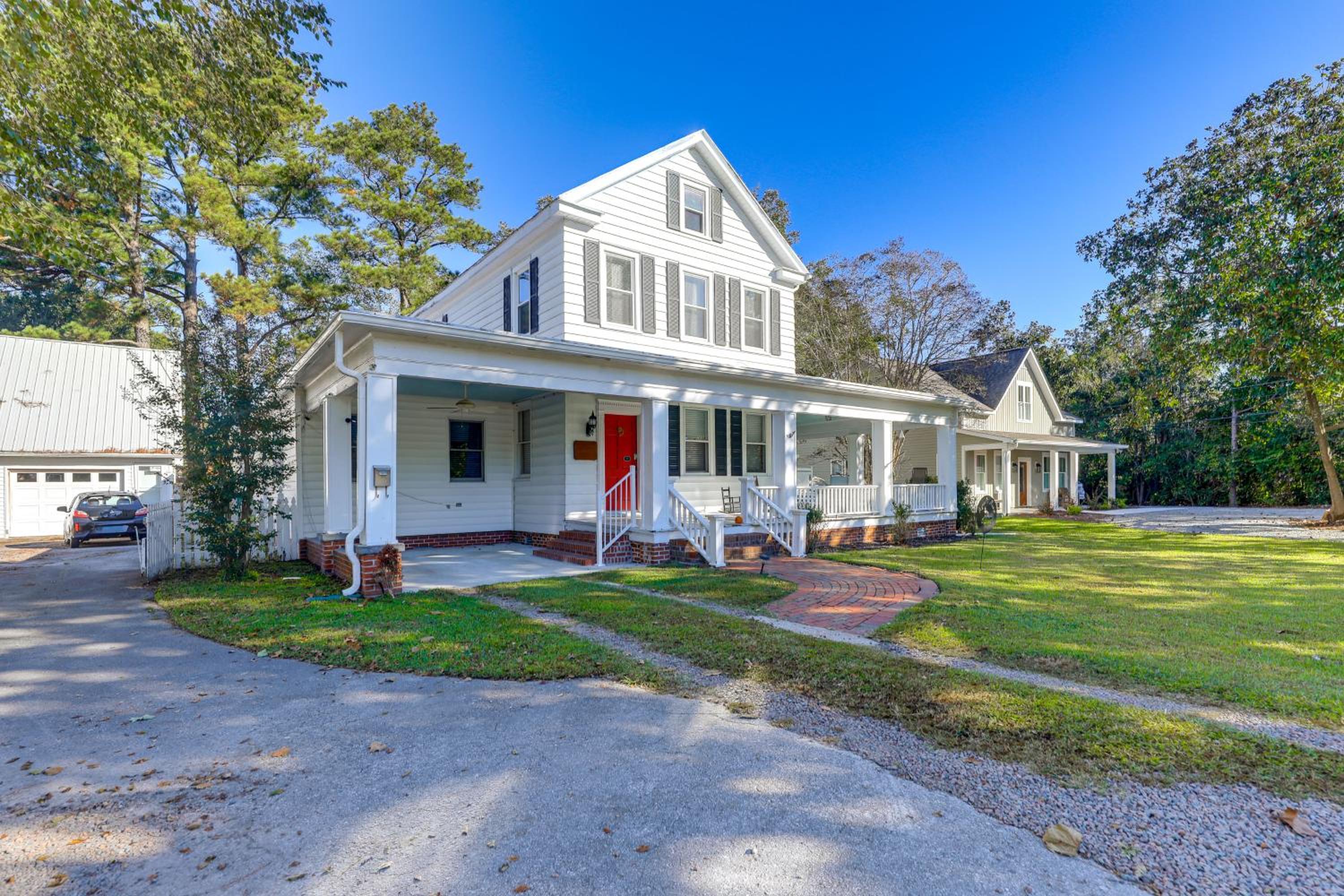 Spacious New Bern Home with Yard 2 Mi to Riverfront