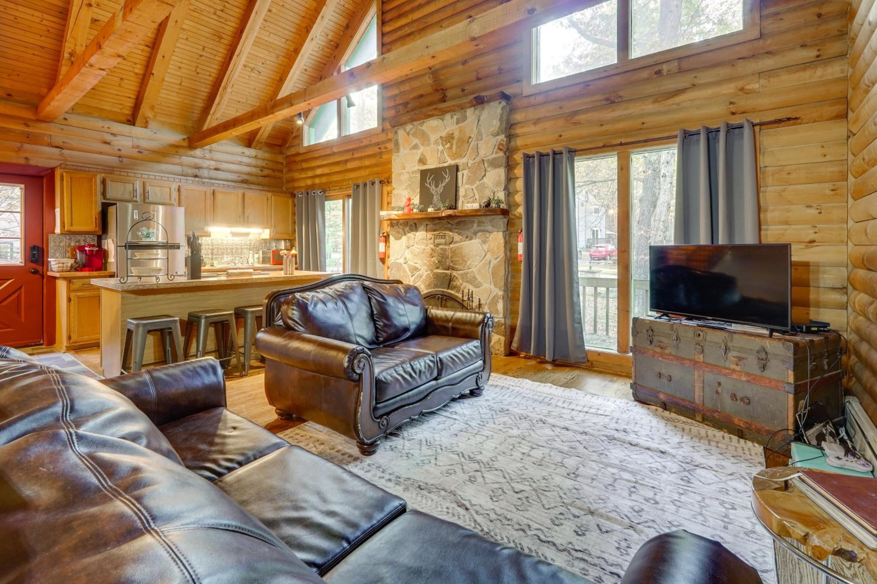 Year-Round Outdoor Adventures Poconos Hideaway