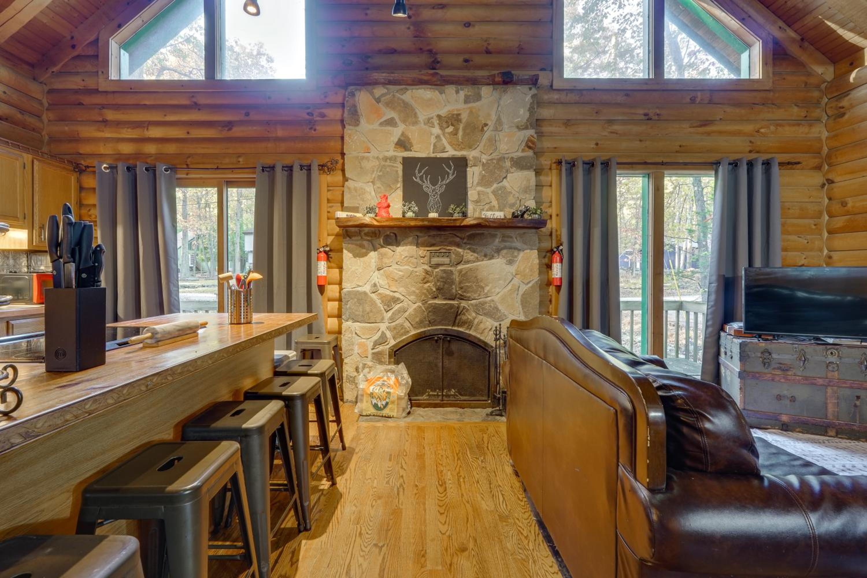 Year-Round Outdoor Adventures Poconos Hideaway