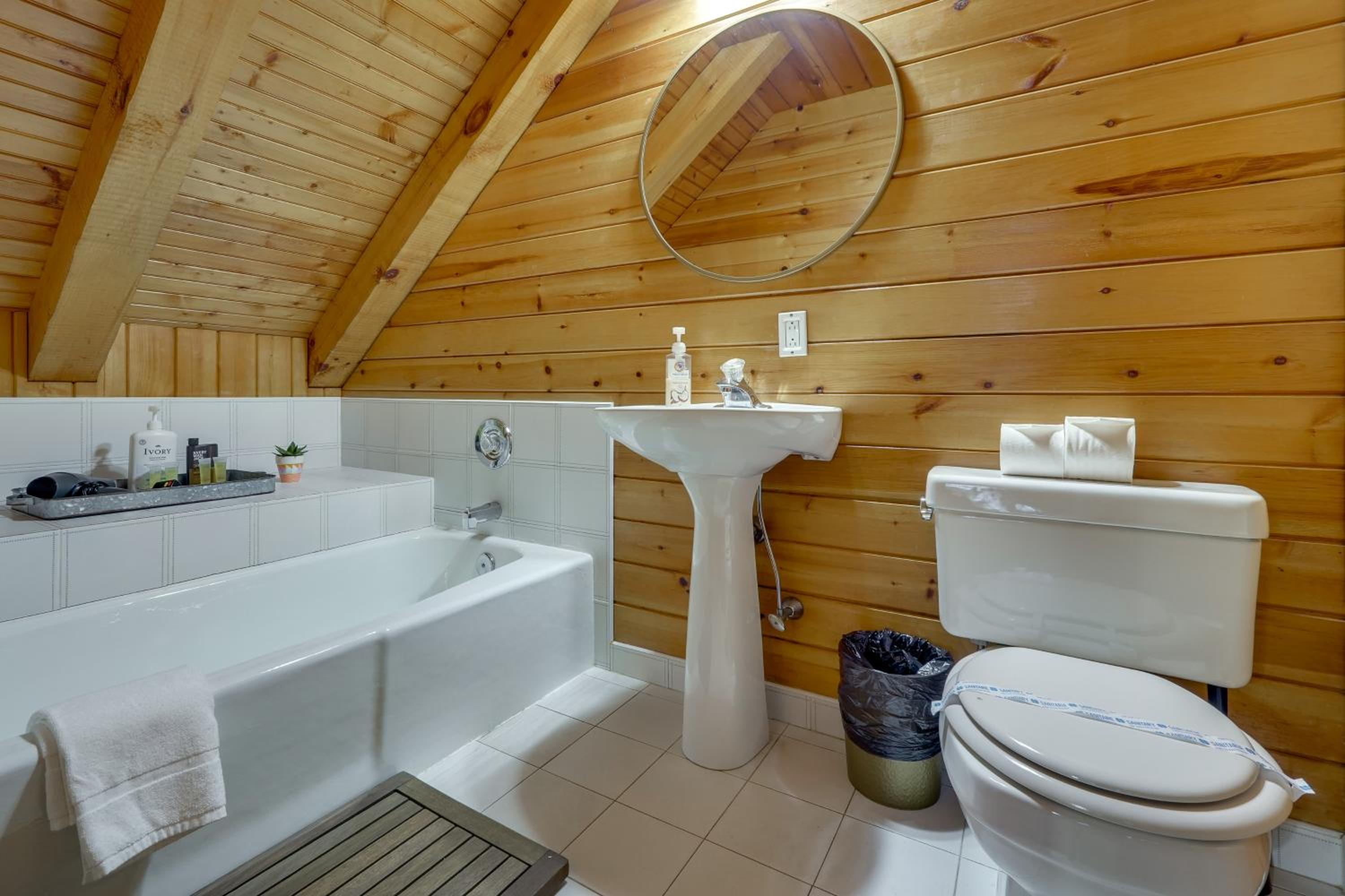 Year-Round Outdoor Adventures Poconos Hideaway