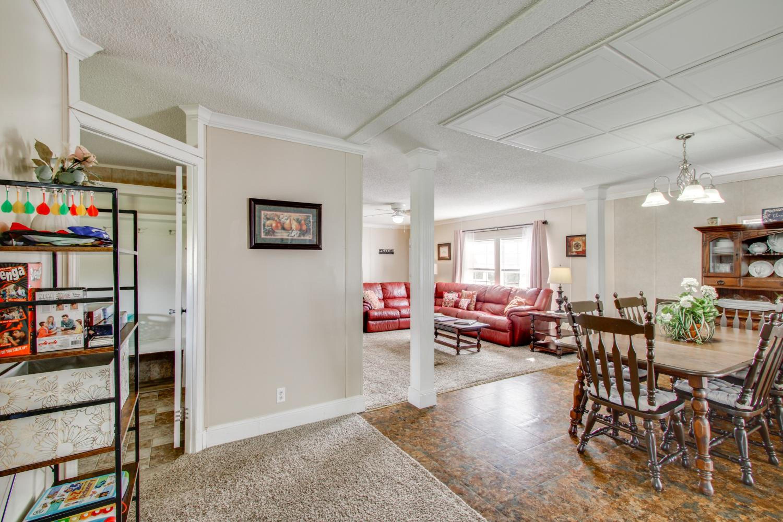 Quiet Family Home in Headland with Games and Yard