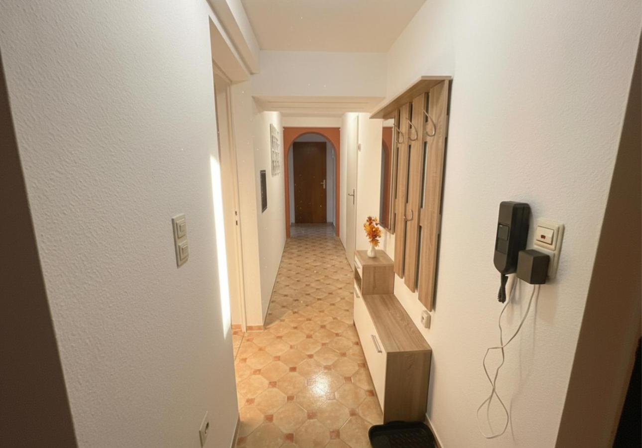 Rückzugsort mit Bergblick in Baiersbronn-Obertal - beheizter Wintergarten & kostenfreier Parkplatz - 70qm Ferienwohnung