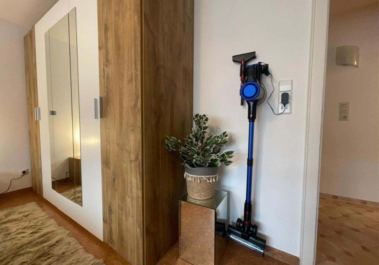 Rückzugsort mit Bergblick in Baiersbronn-Obertal - beheizter Wintergarten & kostenfreier Parkplatz - 70qm Ferienwohnung