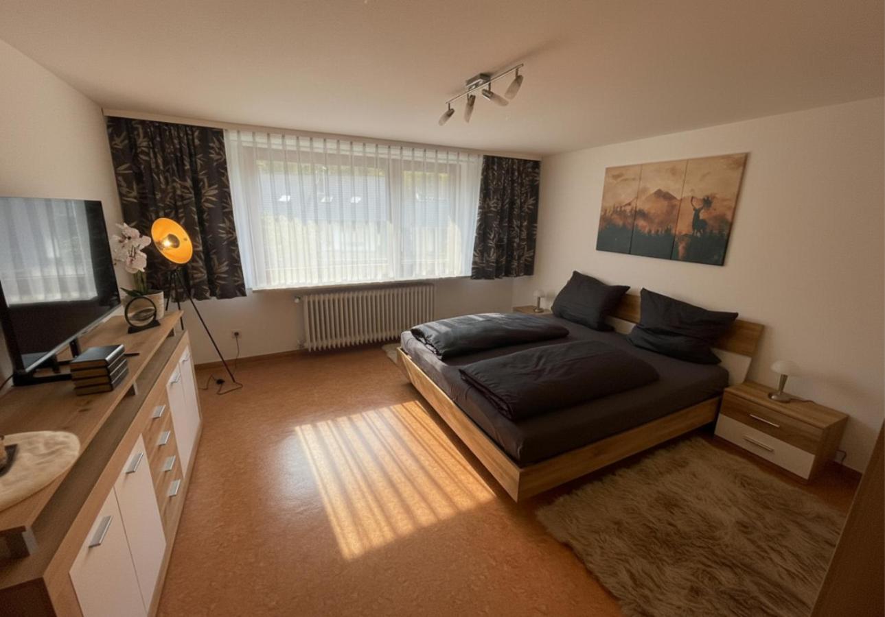 Rückzugsort mit Bergblick in Baiersbronn-Obertal - beheizter Wintergarten & kostenfreier Parkplatz - 70qm Ferienwohnung