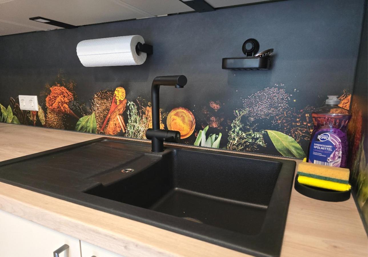 Rückzugsort mit Bergblick in Baiersbronn-Obertal - beheizter Wintergarten & kostenfreier Parkplatz - 70qm Ferienwohnung