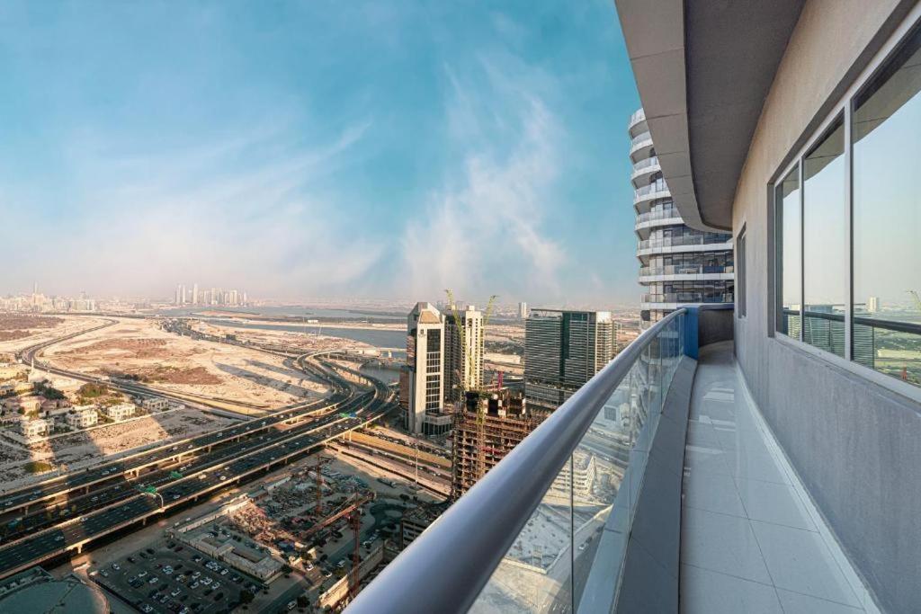 Damac Maison Mall Street! 2 Bedroom, 1-minute to Dubai Mall!