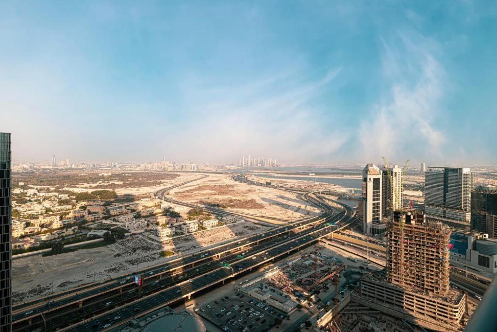 Damac Maison Mall Street! 2 Bedroom, 1-minute to Dubai Mall!