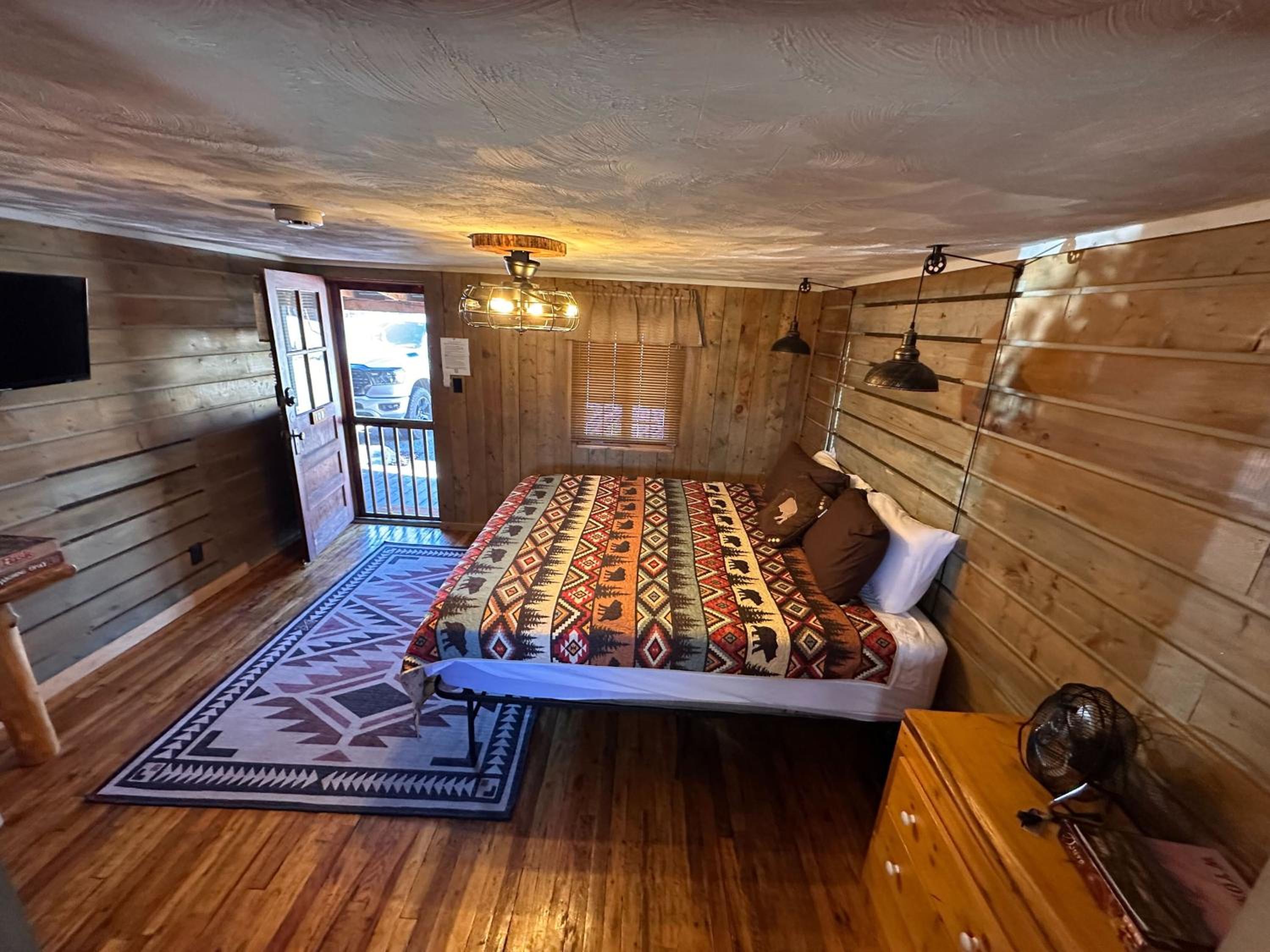 Chinook Winds Lodge