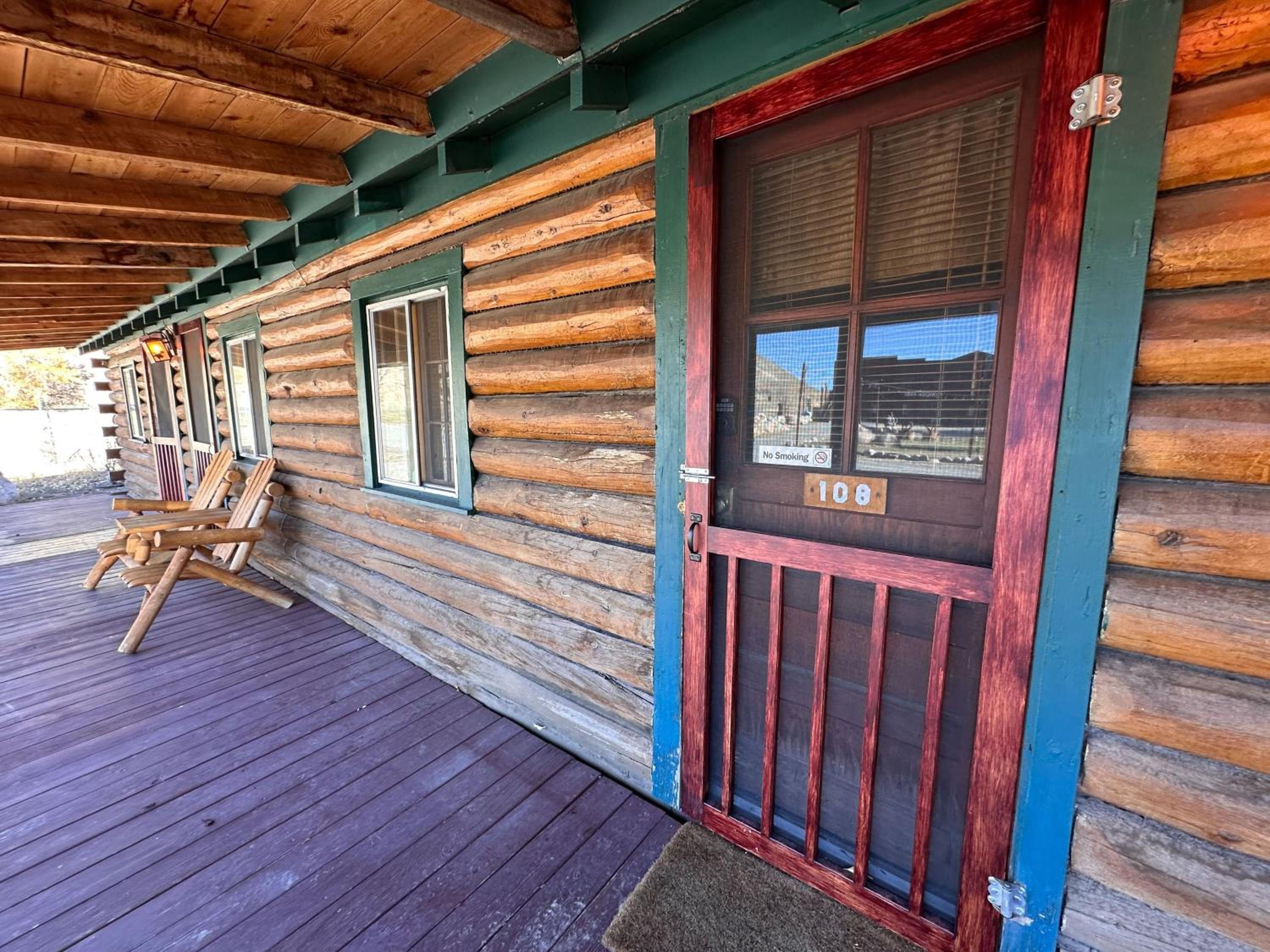 Chinook Winds Lodge