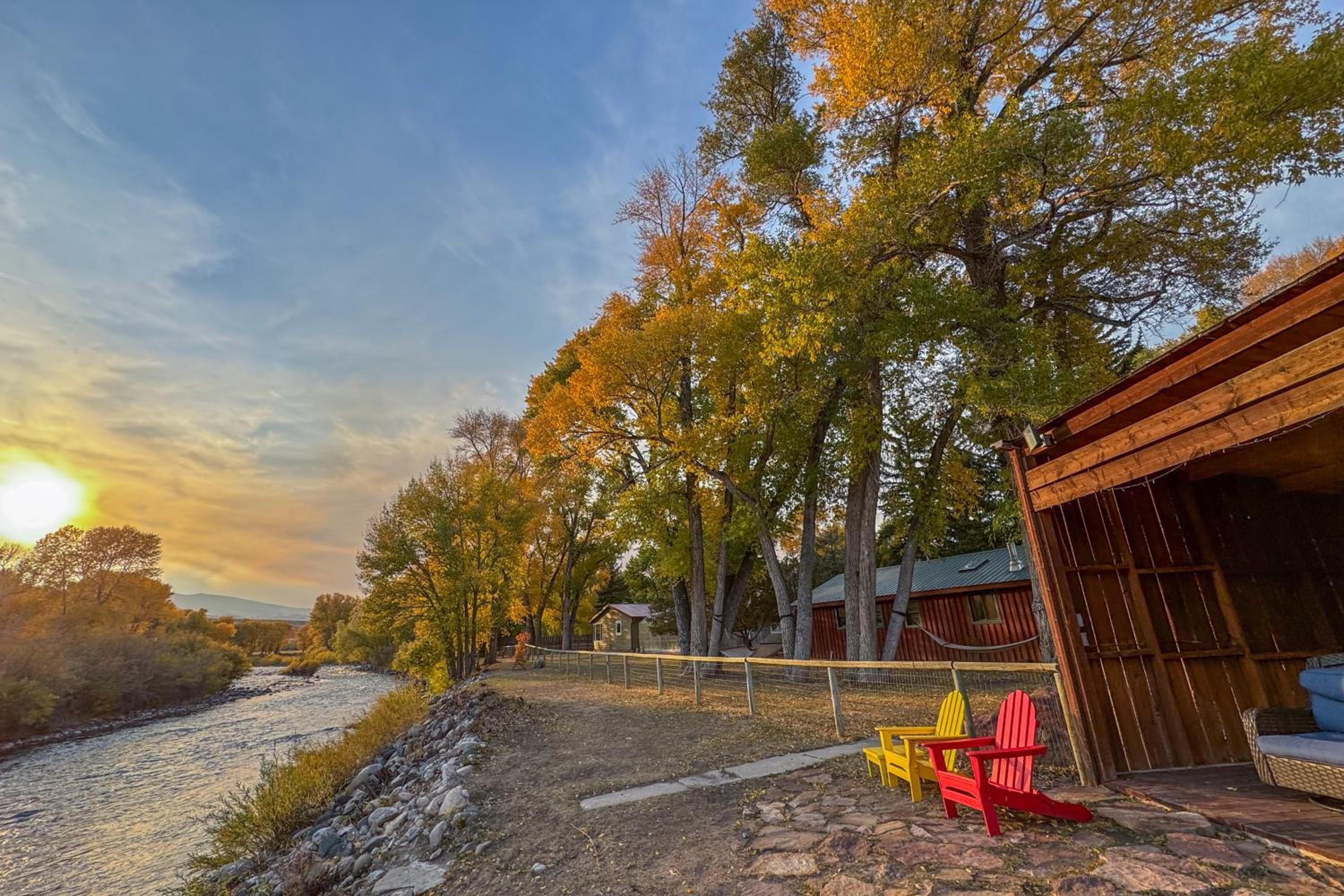 Chinook Winds Lodge