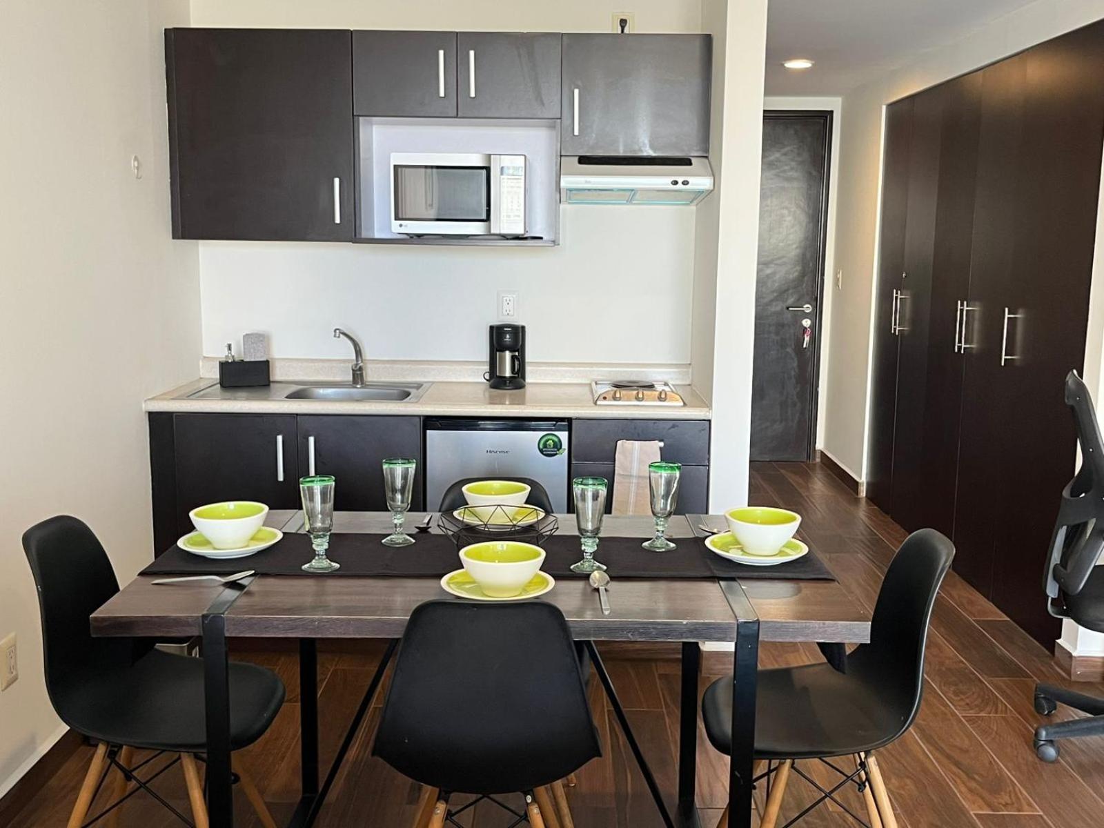 Suite ejecutiva, 2 Camas Queen, Gym, en Interlomas