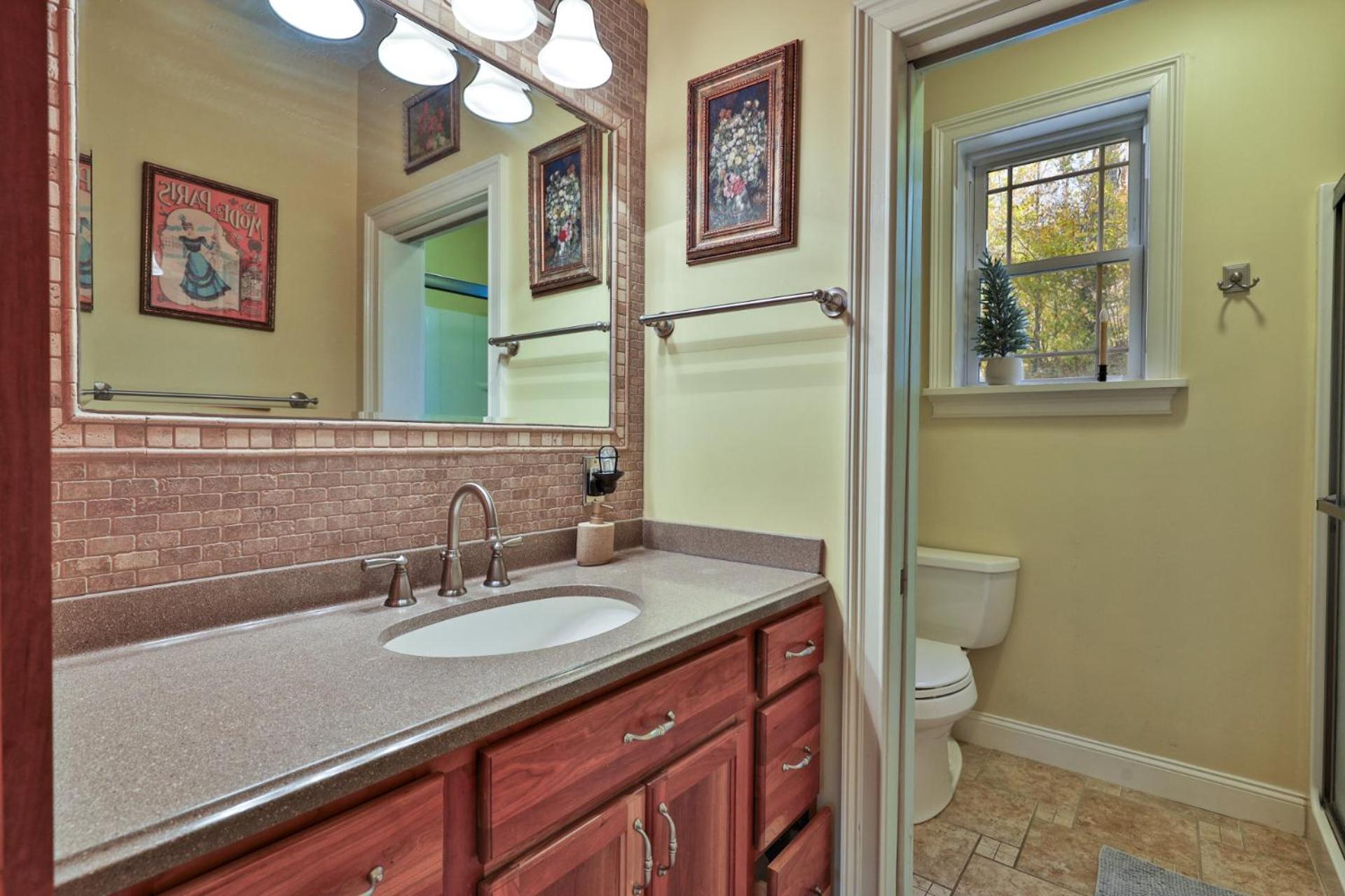 Big Boulder at Killington - Renovated Home with Hot Tub, Sauna, and Views