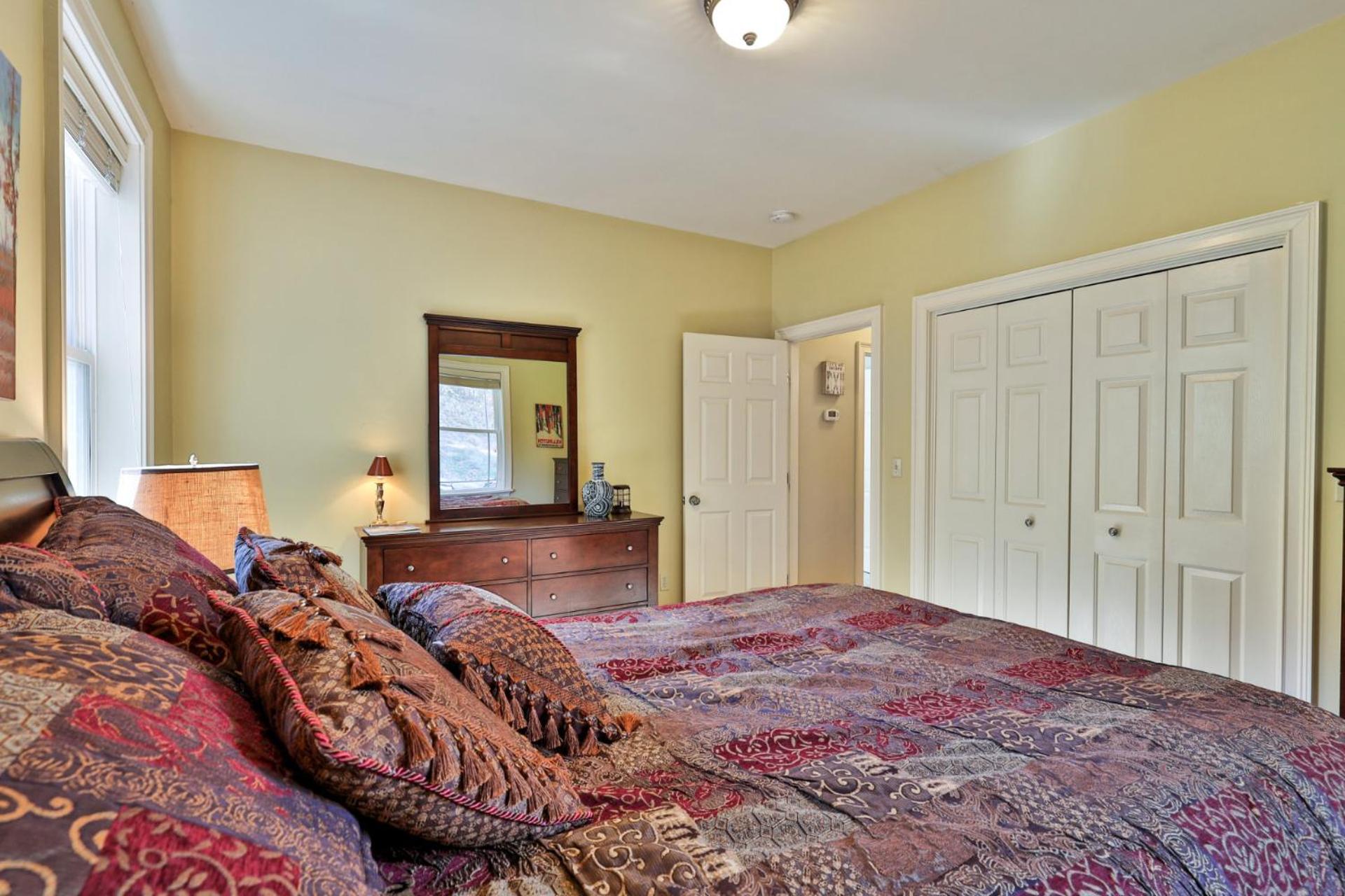 Big Boulder at Killington - Renovated Home with Hot Tub, Sauna, and Views