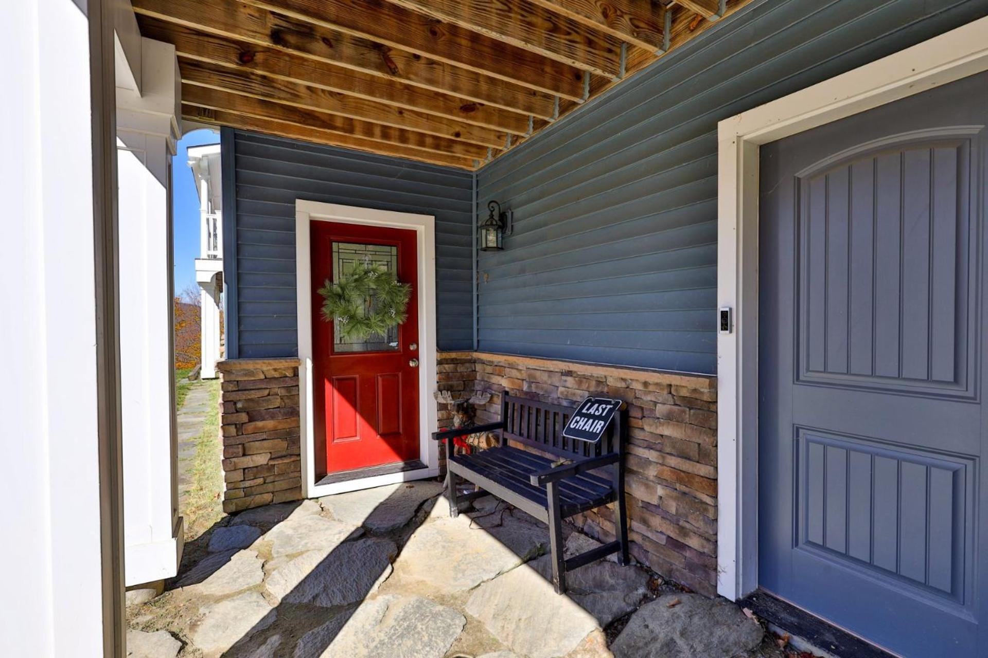 Big Boulder at Killington - Renovated Home with Hot Tub, Sauna, and Views