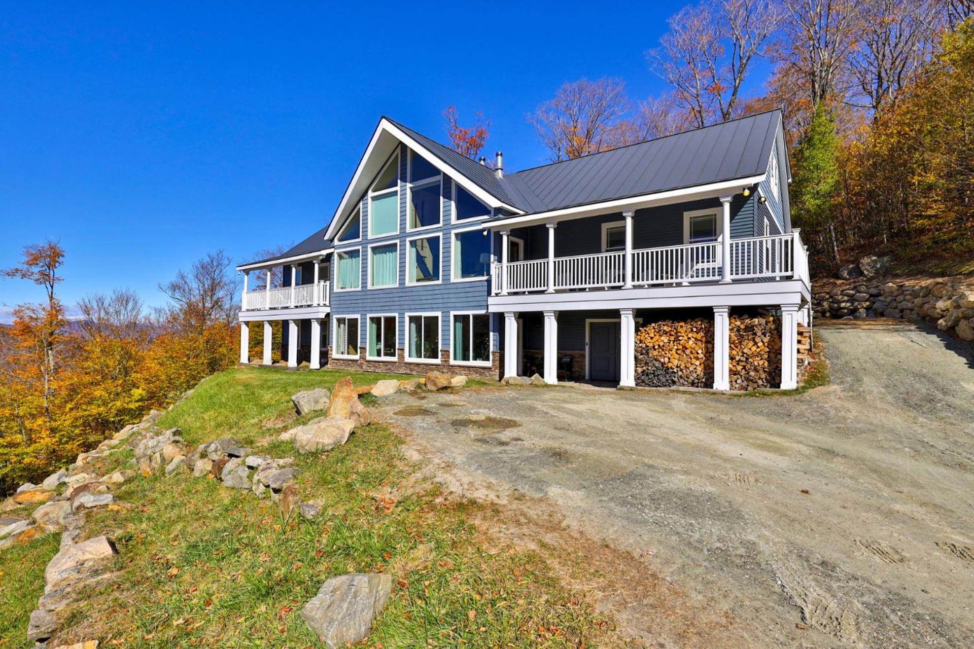 Big Boulder at Killington - Renovated Home with Hot Tub, Sauna, and Views