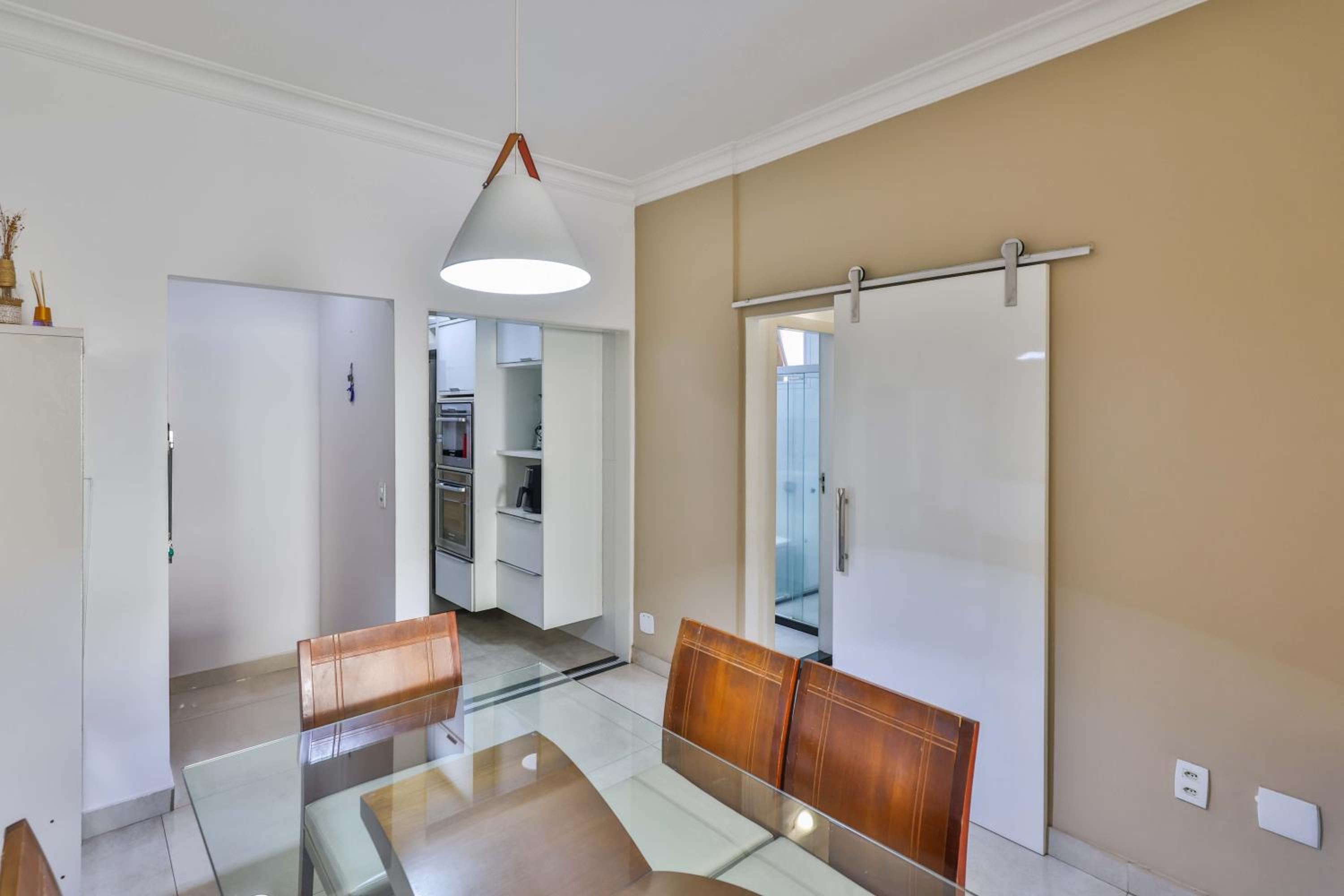 Luxurious Copacabana - 5 mins away to the beach!
