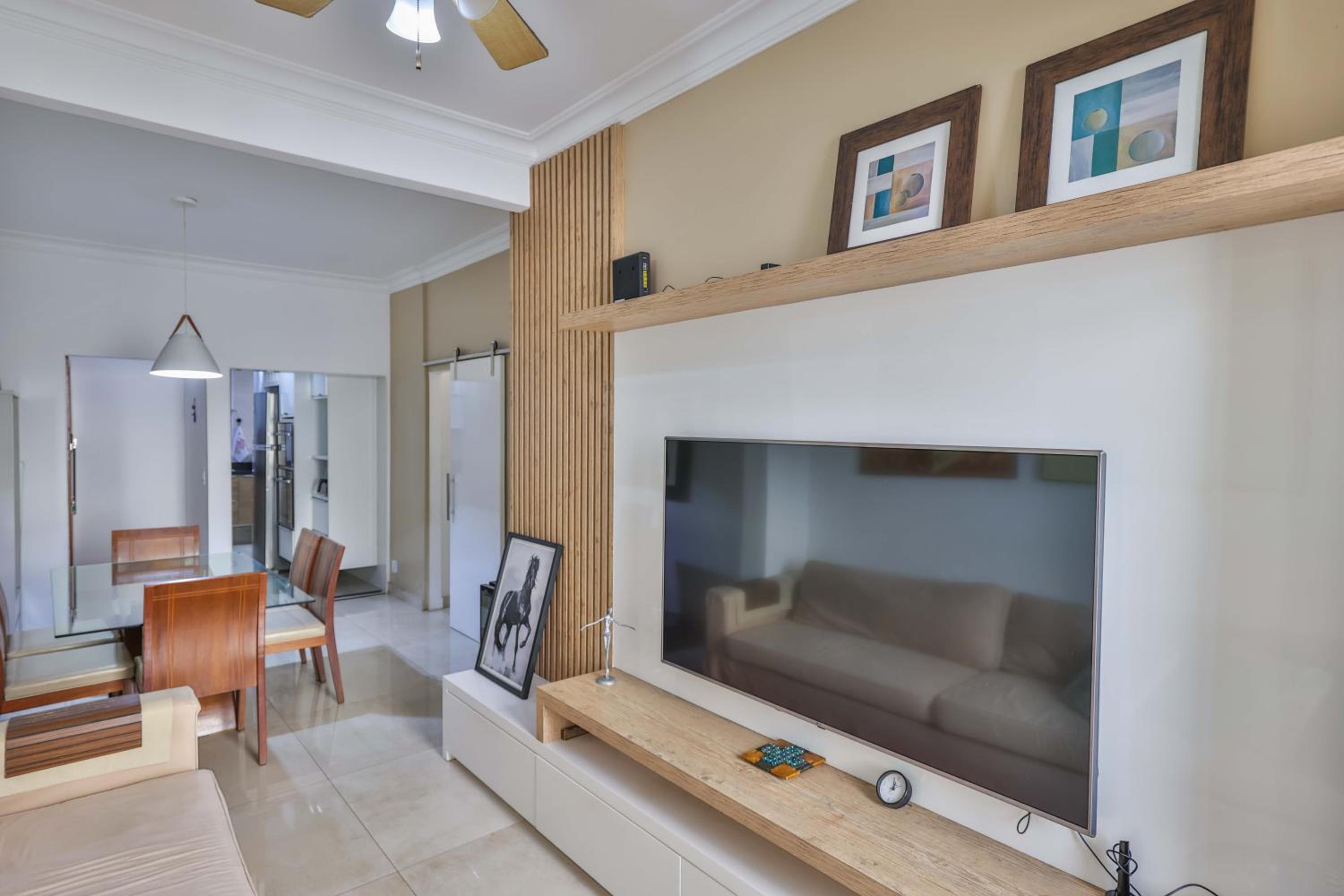 Luxurious Copacabana - 5 mins away to the beach!