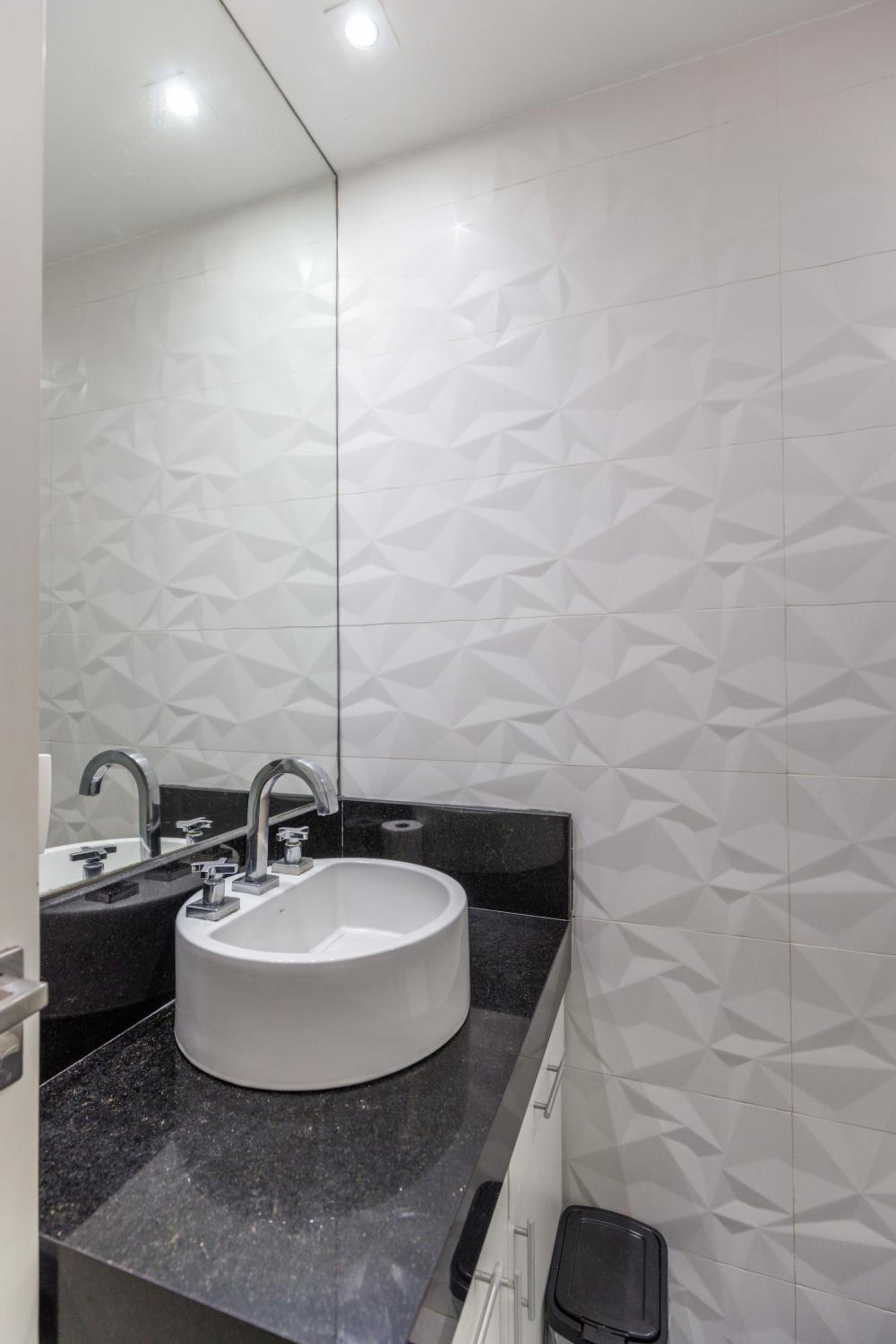 Luxurious Copacabana - 5 mins away to the beach!