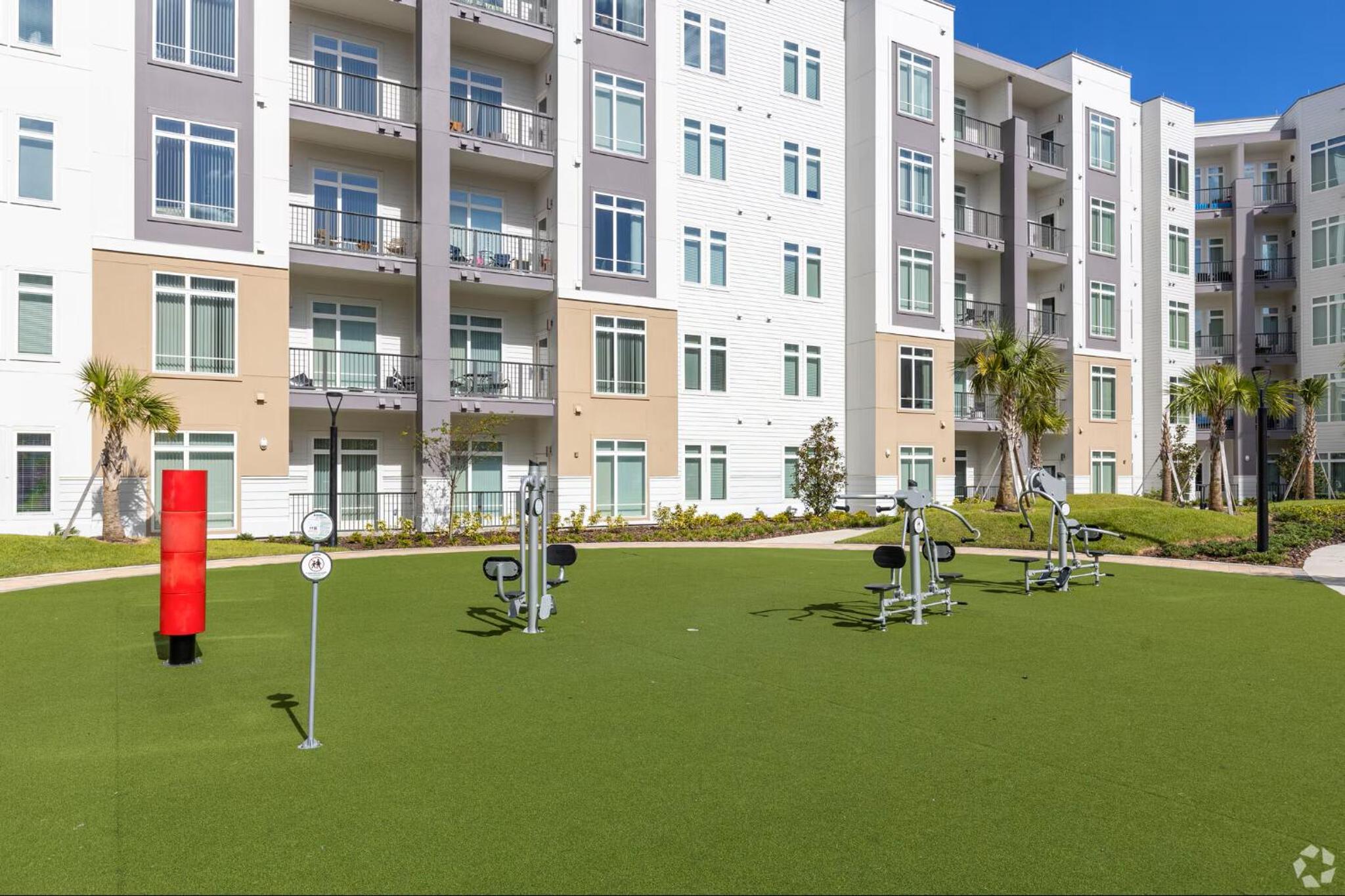 Landing Incredible 1BD Gym Clubhouse