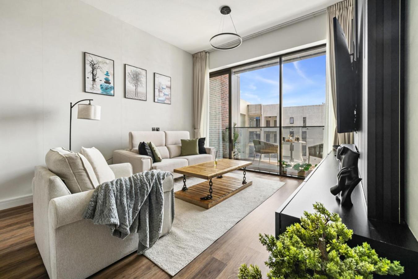 New 1BR with Rooftop Pool and Amazing View