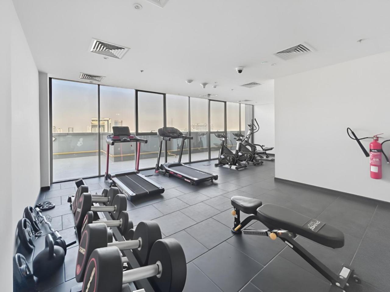 New 1BR with Rooftop Pool and Amazing View