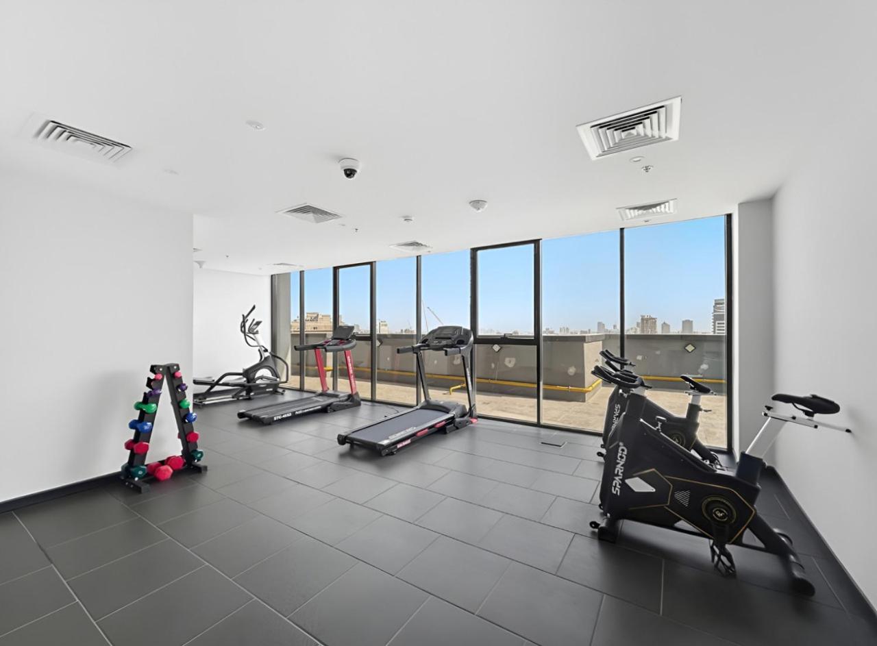 New 1BR with Rooftop Pool and Amazing View