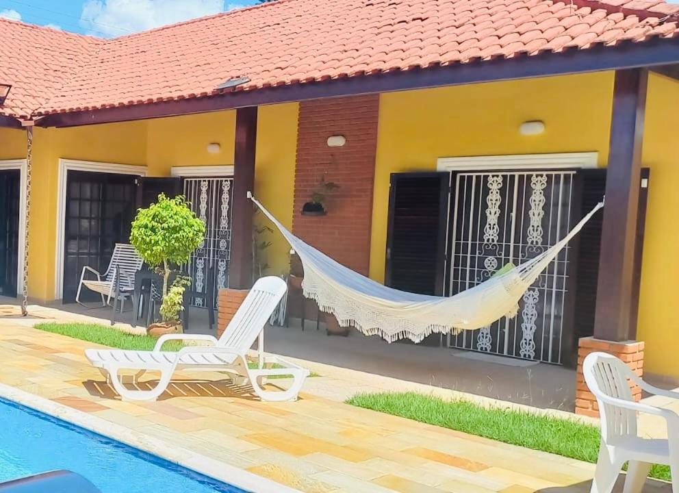 Casa grande a 600m da praia em Peruíbe