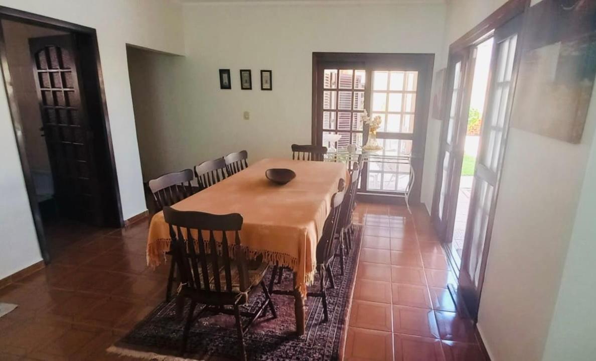 Casa grande a 600m da praia em Peruíbe