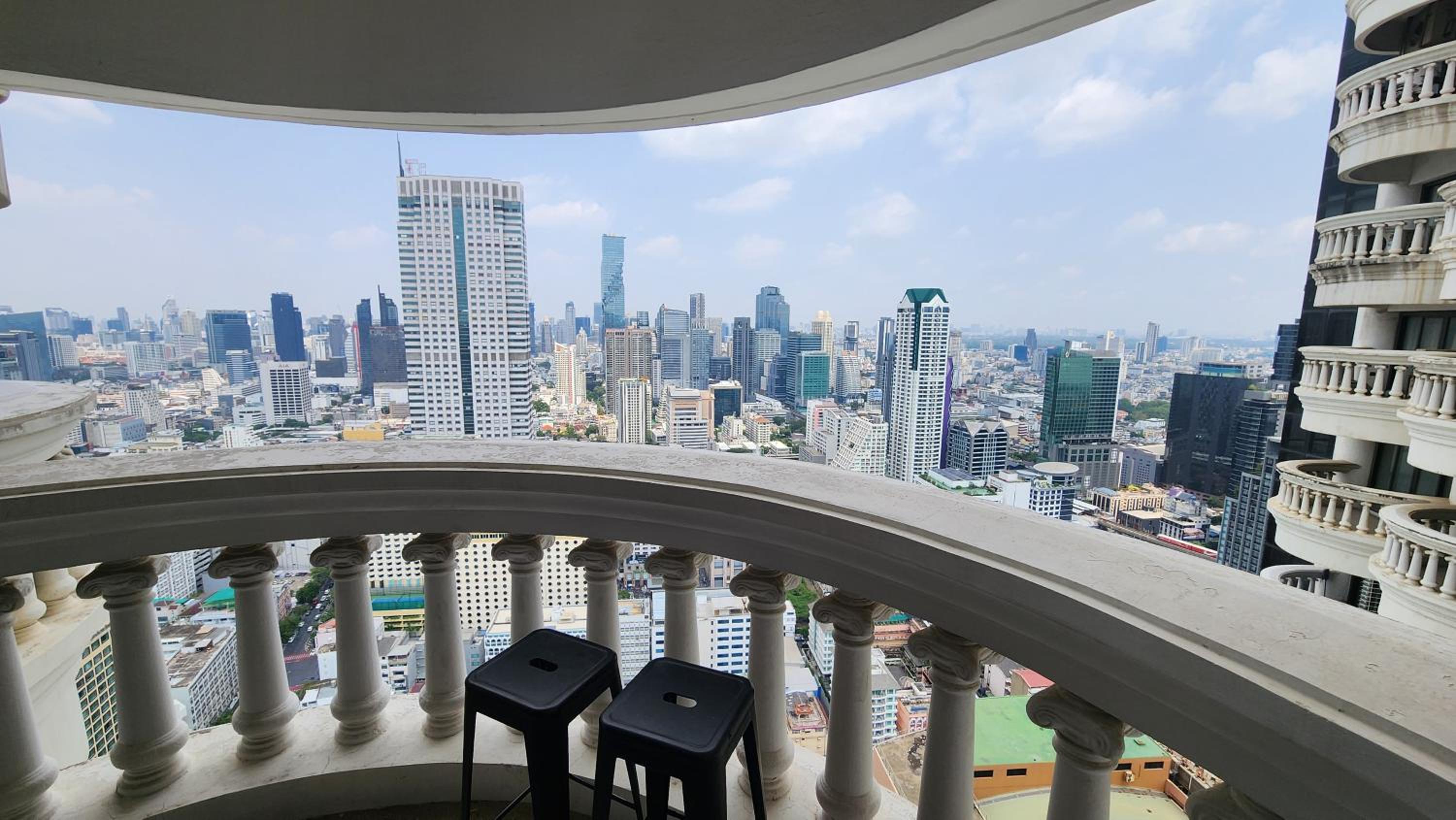 Floating Above Bangkok Same buiding of Lebua High Floor Dream near Iconsiam Asiatique
