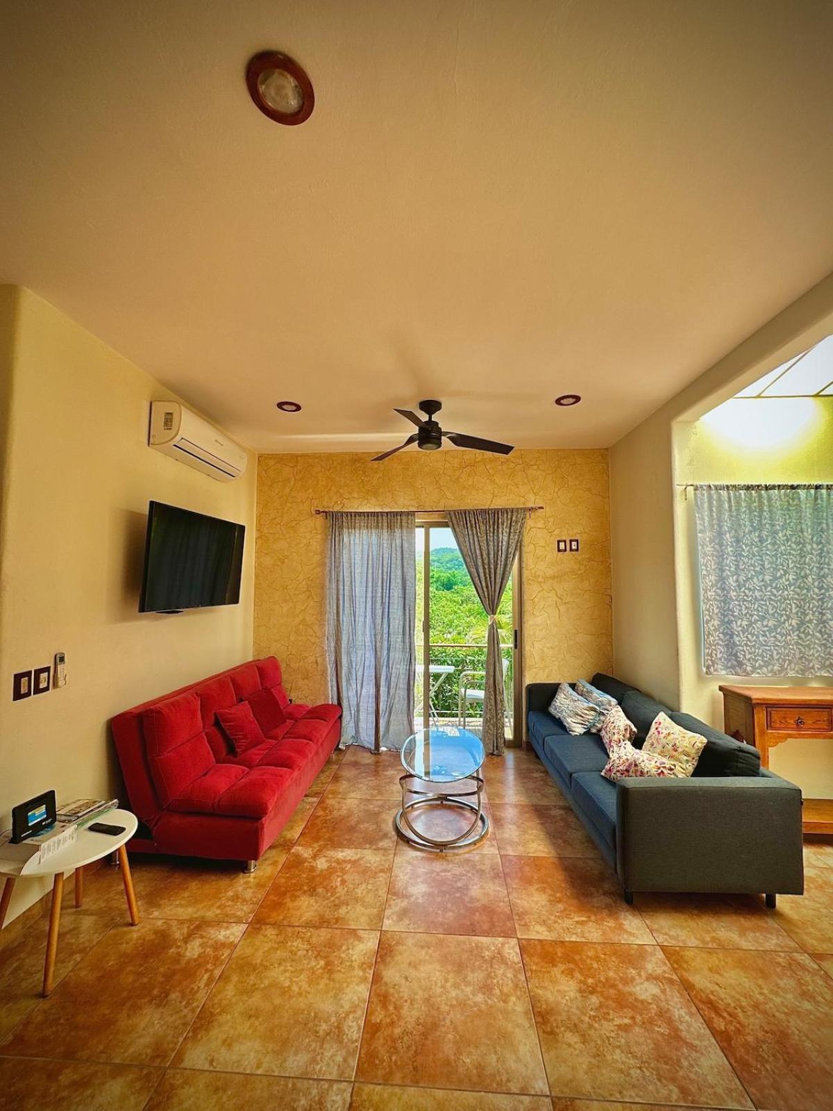 Penthouse en Huatulco con alberca, balcón, 5 min playa