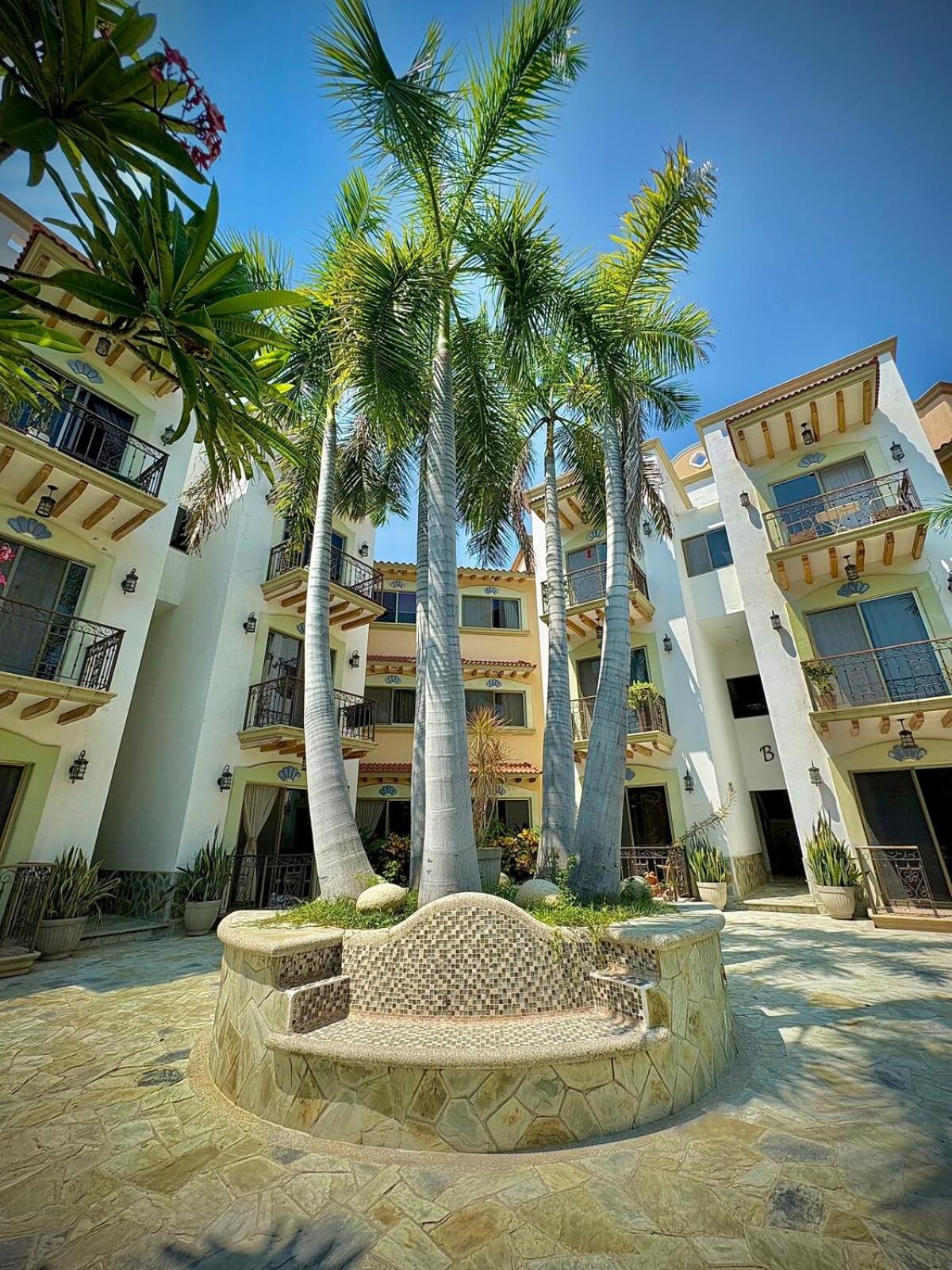Penthouse en Huatulco con alberca, balcón, 5 min playa