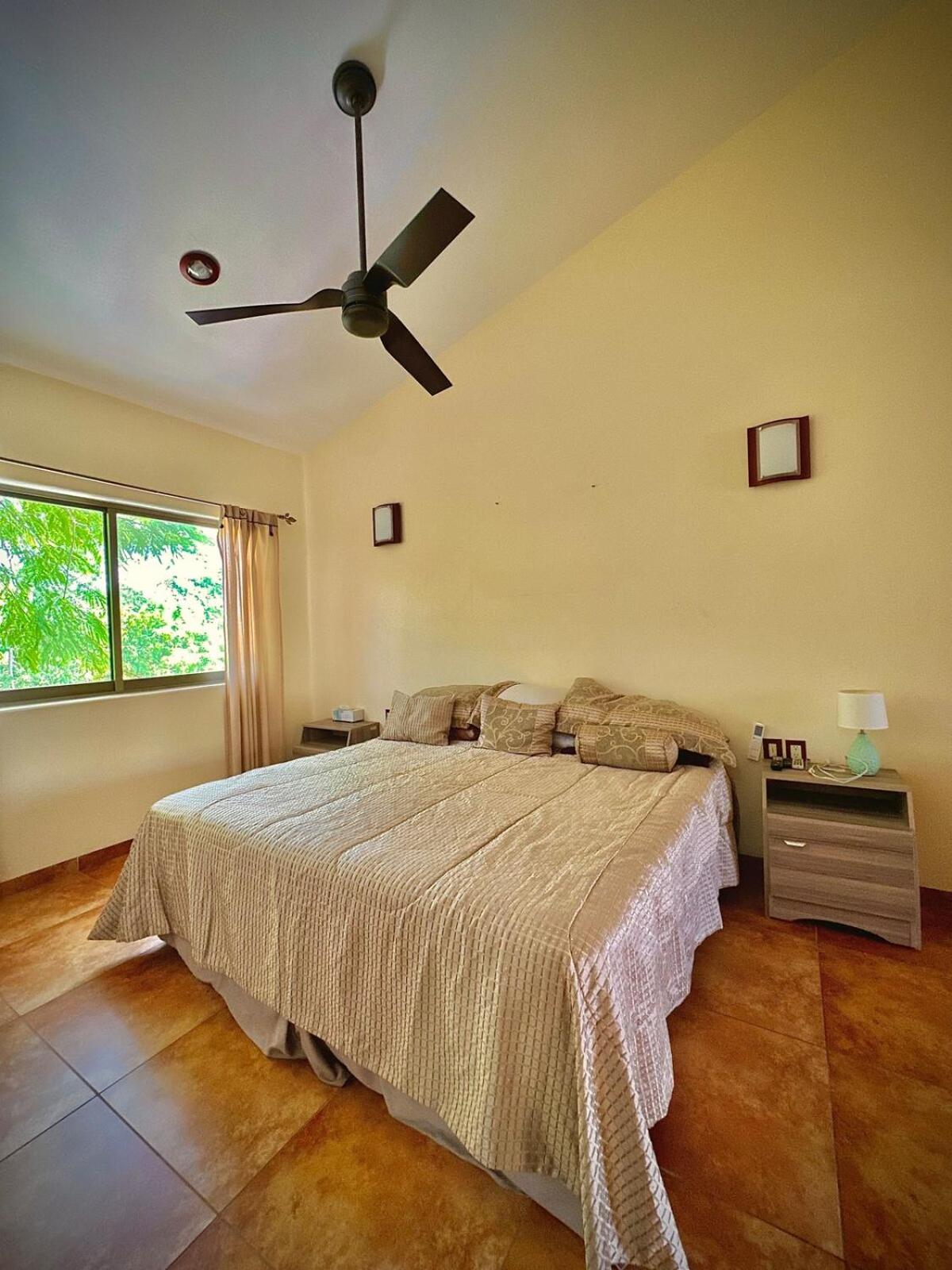 Penthouse en Huatulco con alberca, balcón, 5 min playa