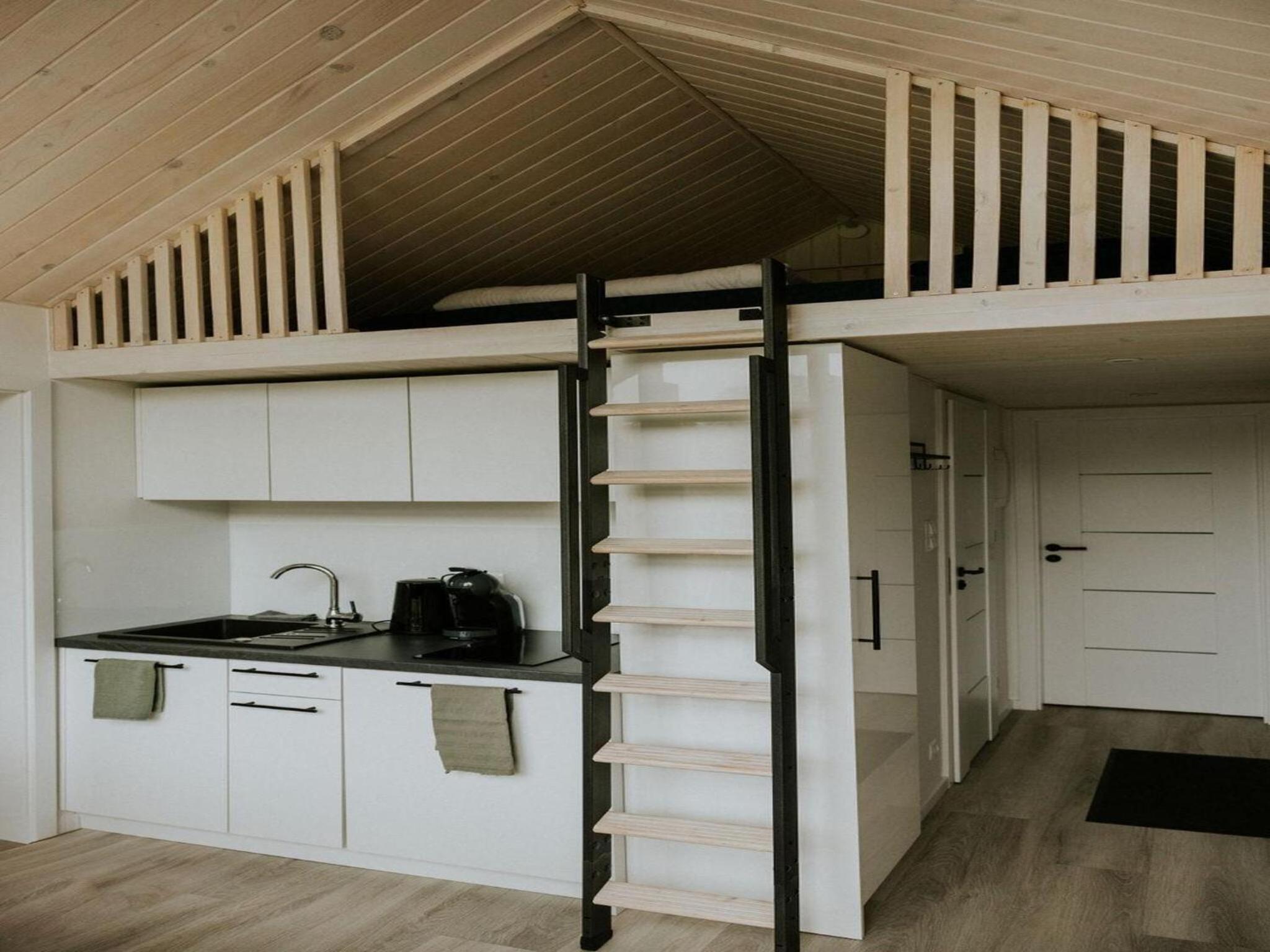 Charming Tiny House Getaway with Terrace