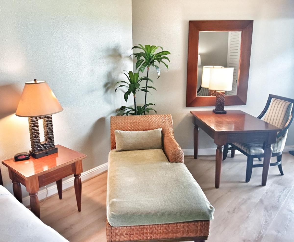New! Watch Pacific Ocean sunrise from the comfort of your private ocean view lanai with coffee in hand!