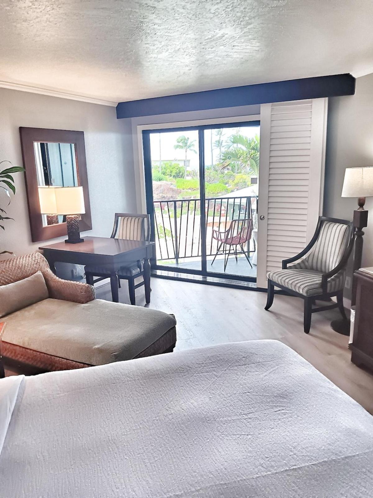 New! Watch Pacific Ocean sunrise from the comfort of your private ocean view lanai with coffee in hand!