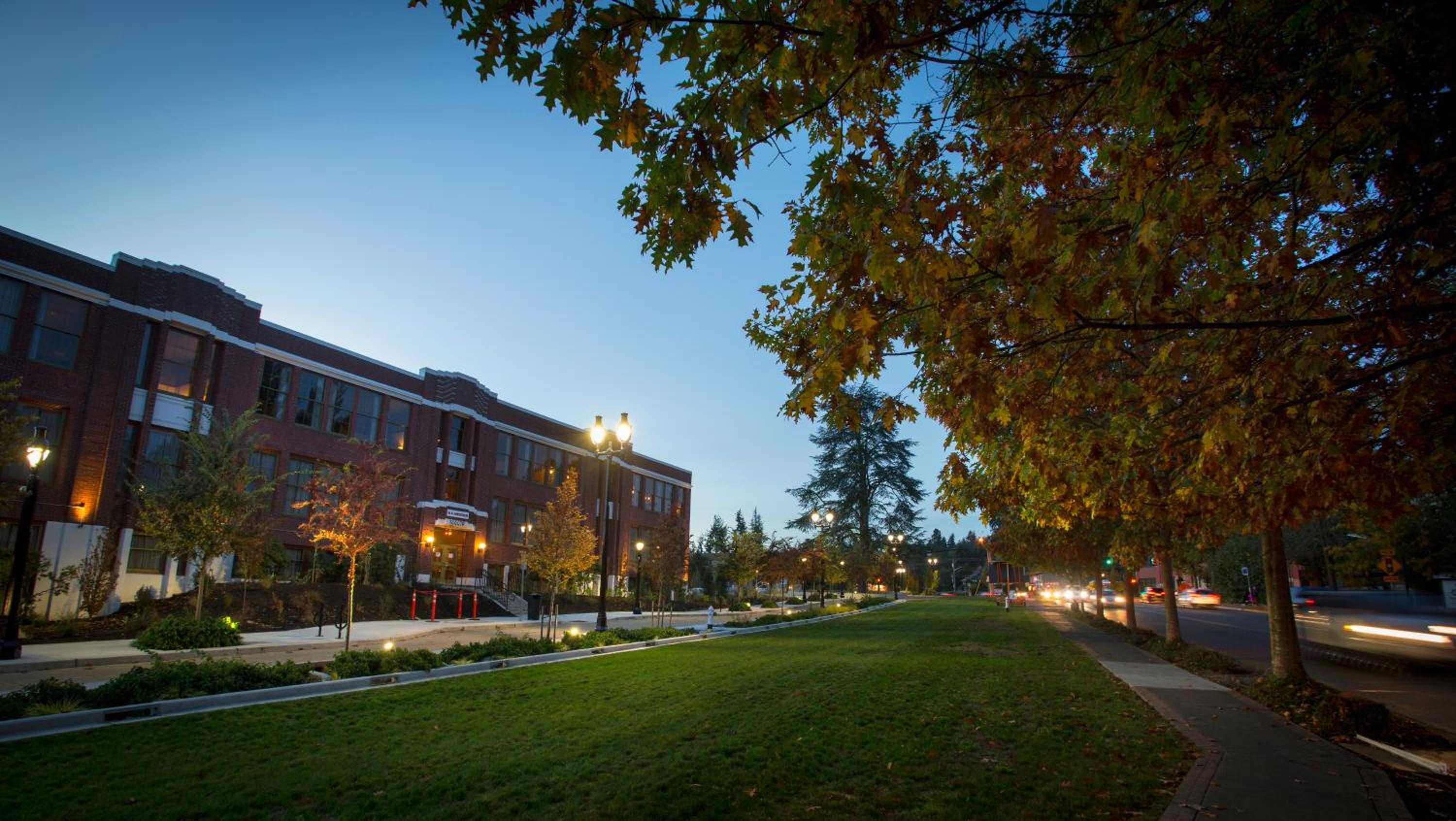 Seattle Vacations - McMenamins Anderson School - Property Image 2