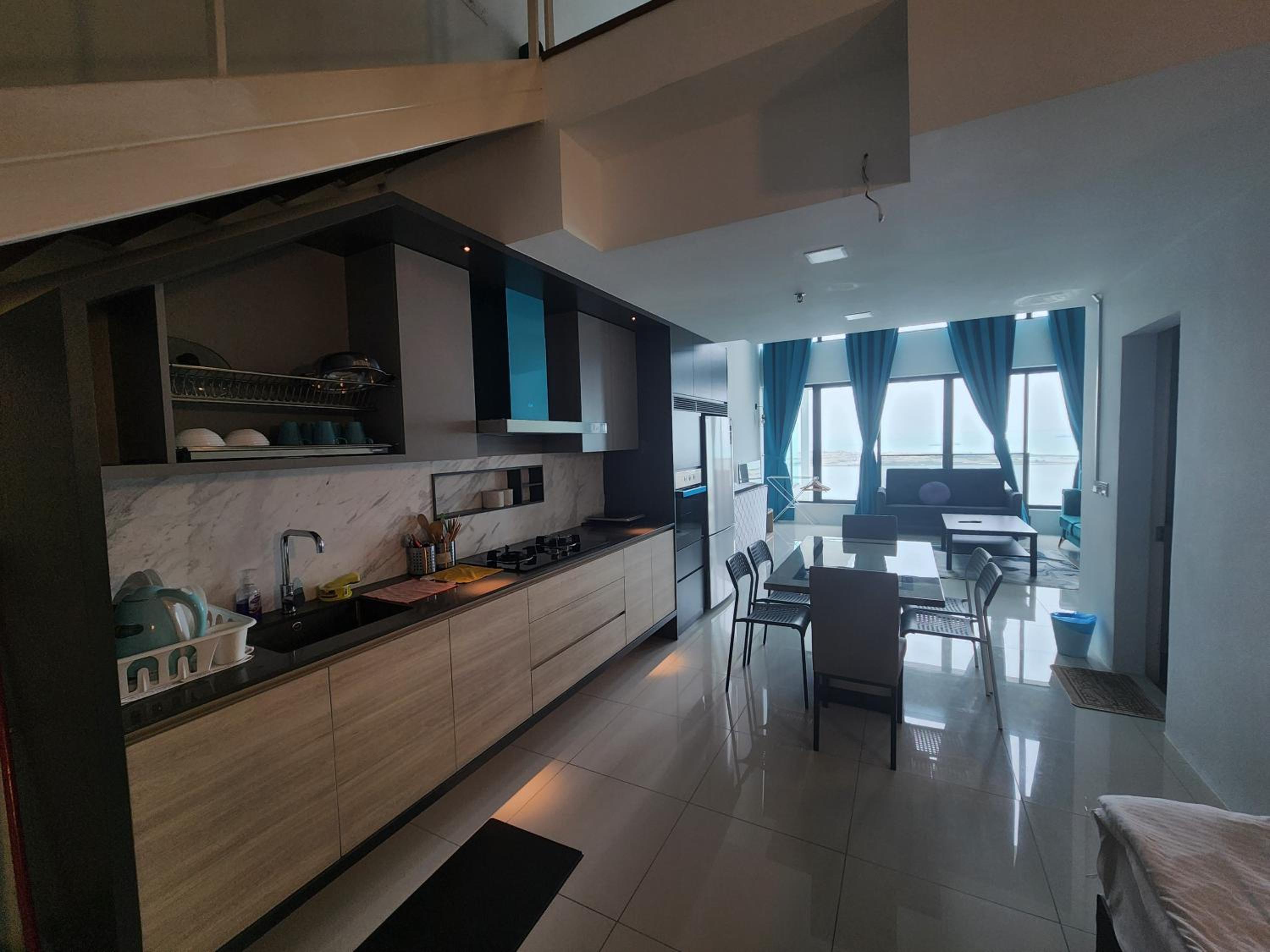 Sunrise Gurney Spacious Comfort Suite - Penang Gurney Drive