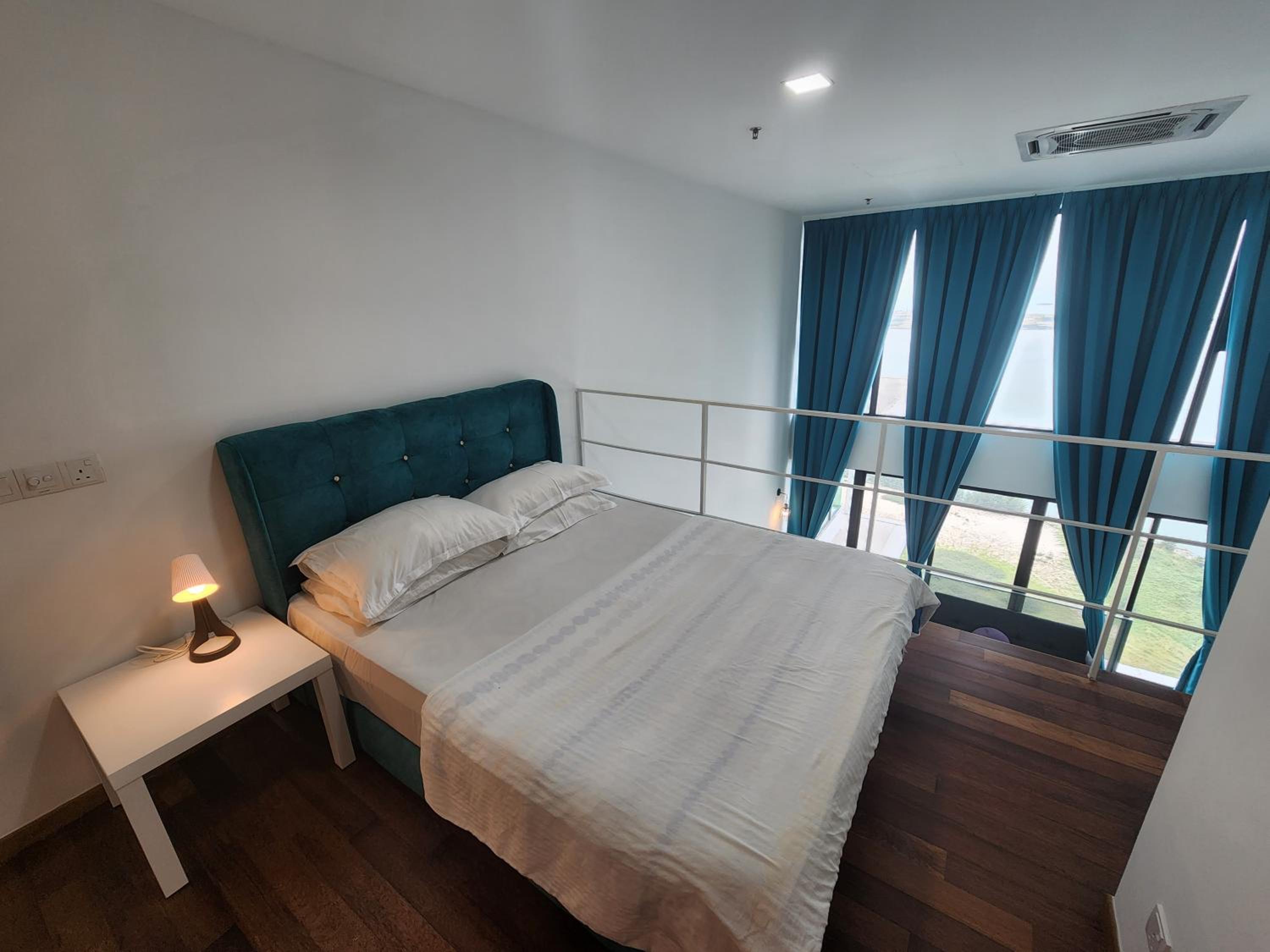 Sunrise Gurney Spacious Comfort Suite - Penang Gurney Drive